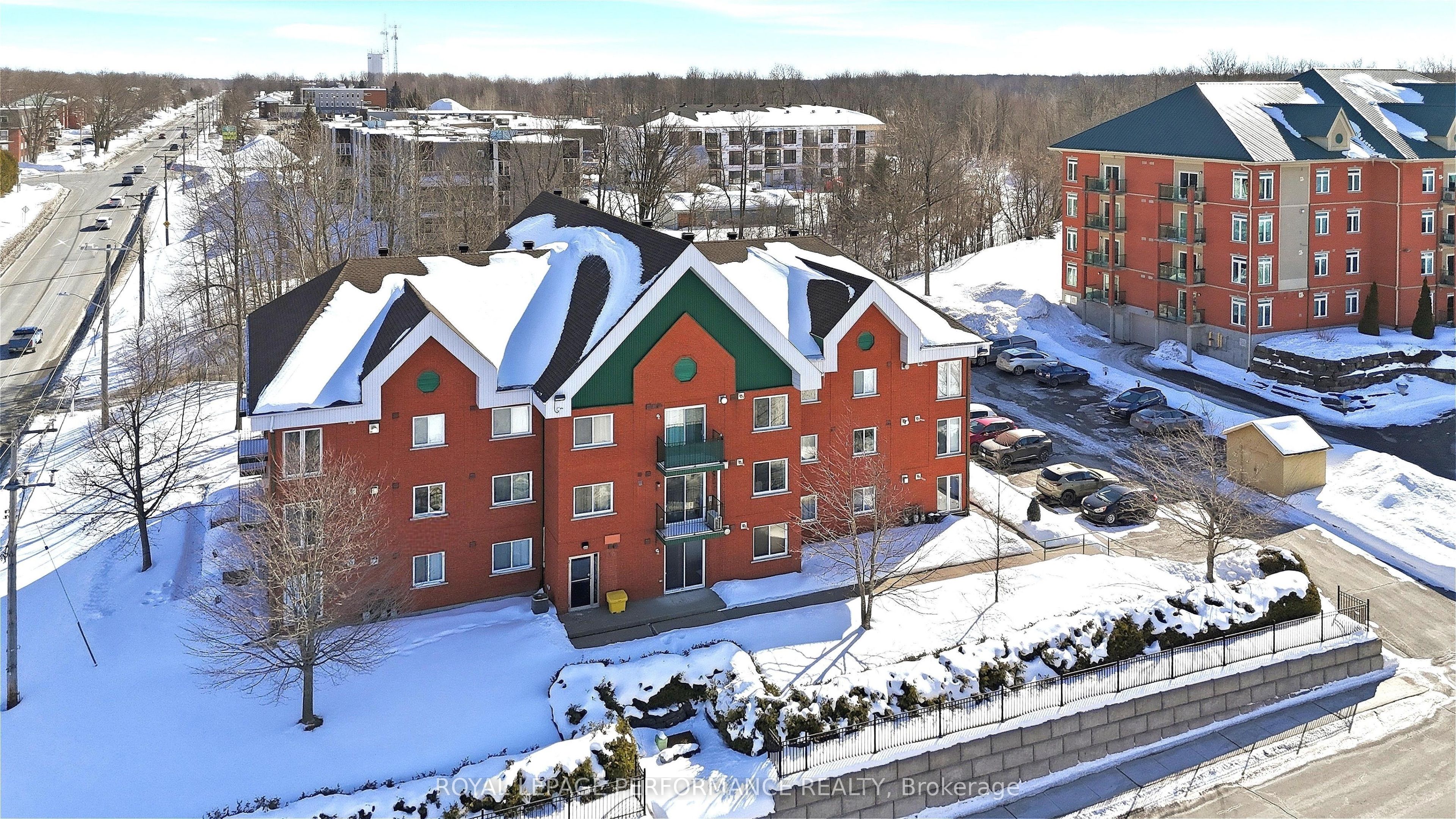 1101 Clement Street 122, Hawkesbury, ON K6A 3P1
