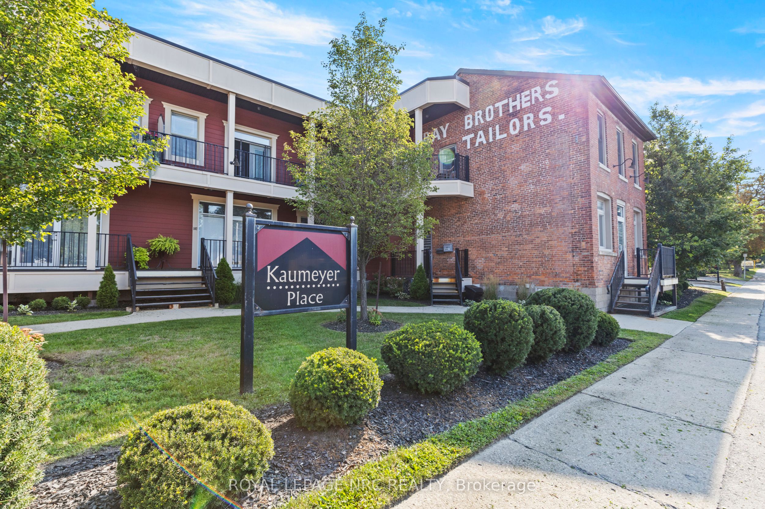 3710 Main Street 106, Niagara Falls, ON L2G 6B1 photo 4