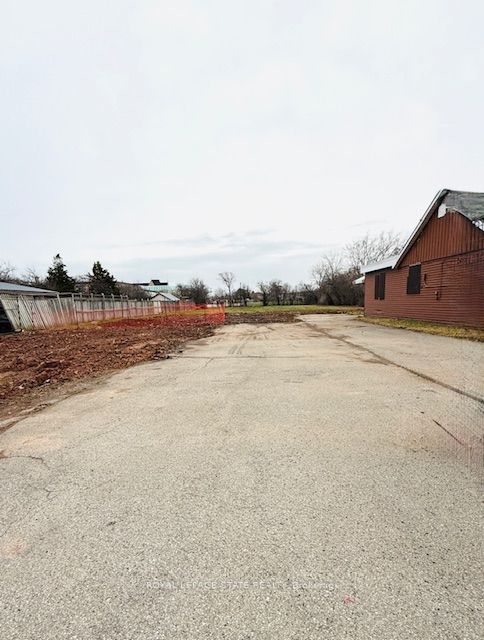 148 Green Road, Hamilton, ON L8G 3X1 photo 3