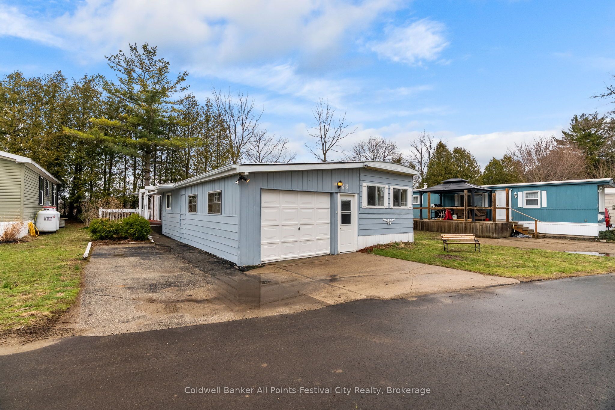 28 Sutton Drive, Ashfield-Colborne-Wawanosh, ON N7A 3Y3