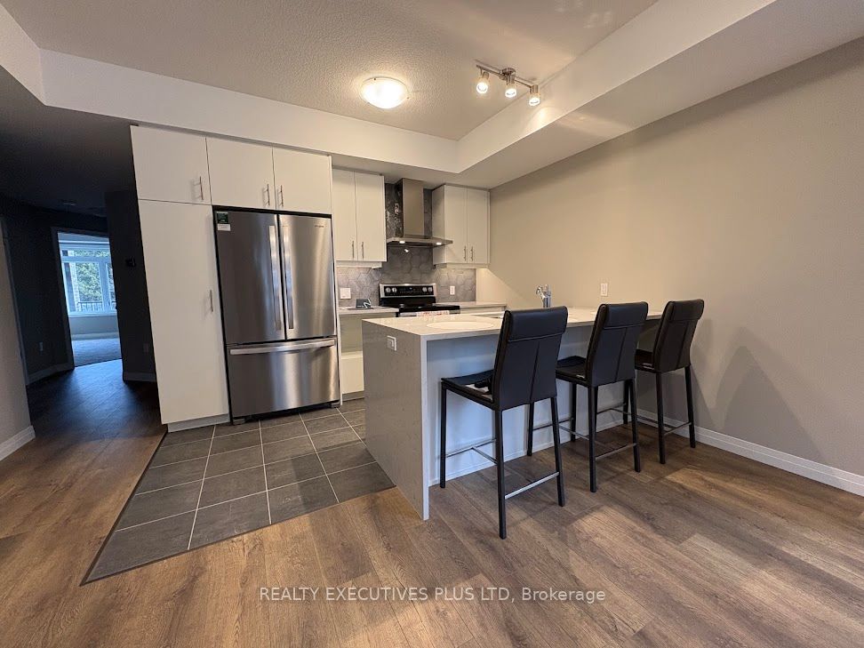38 Thatcher Drive, Guelph, ON N1L 1B3 photo 3