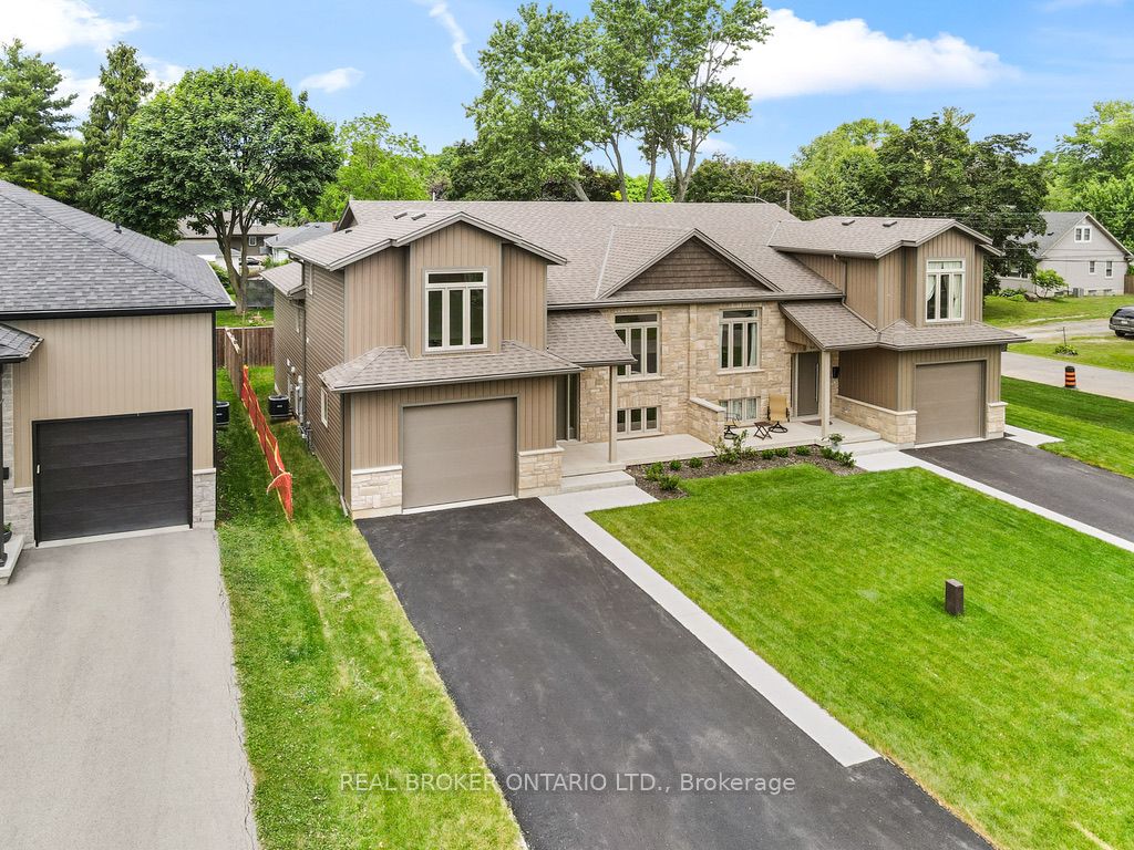 44 Topham Boulevard, Welland, ON L3C 3G2 photo 2