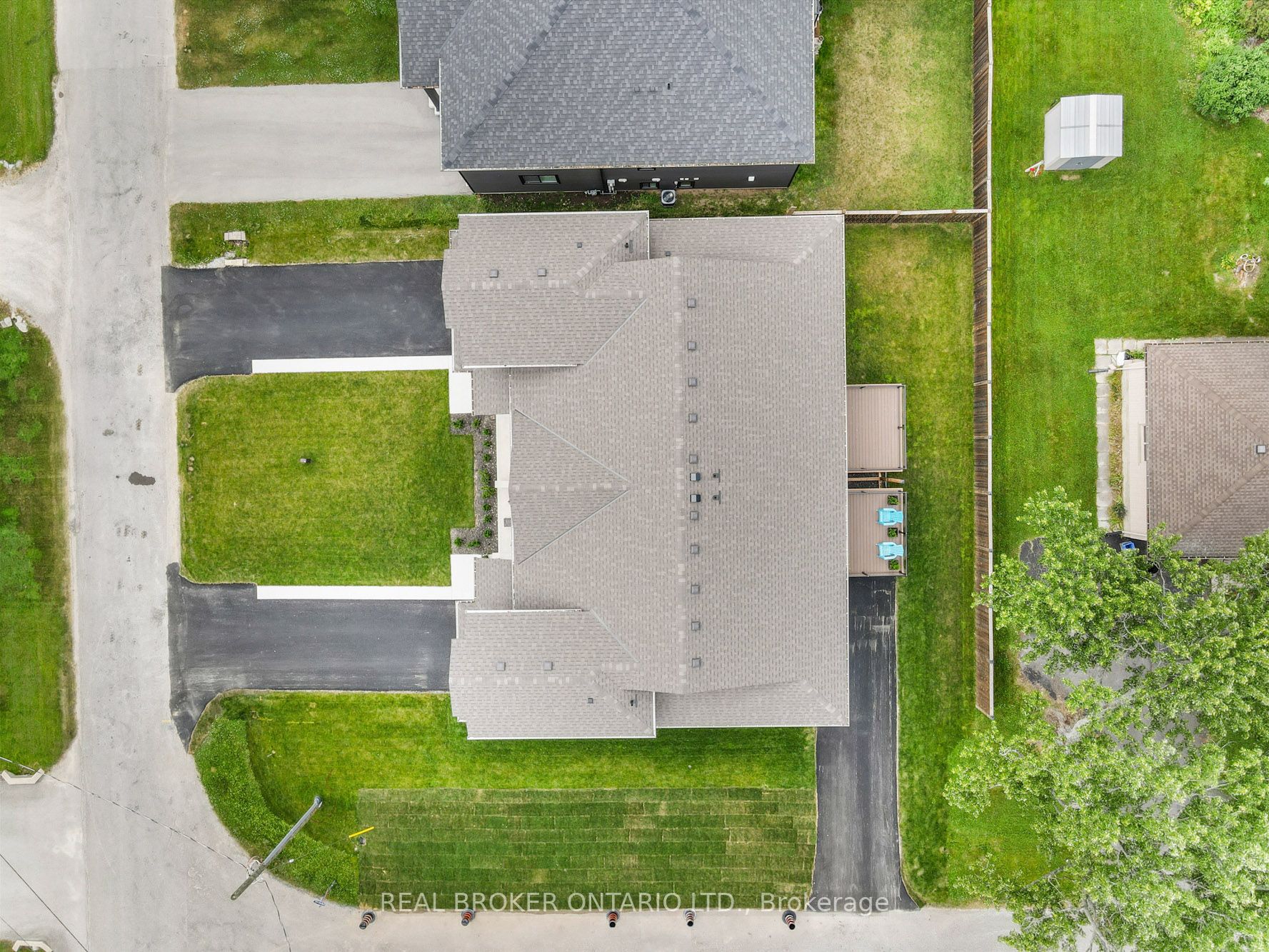 44 Topham Boulevard, Welland, ON L3C 3G2 photo 3
