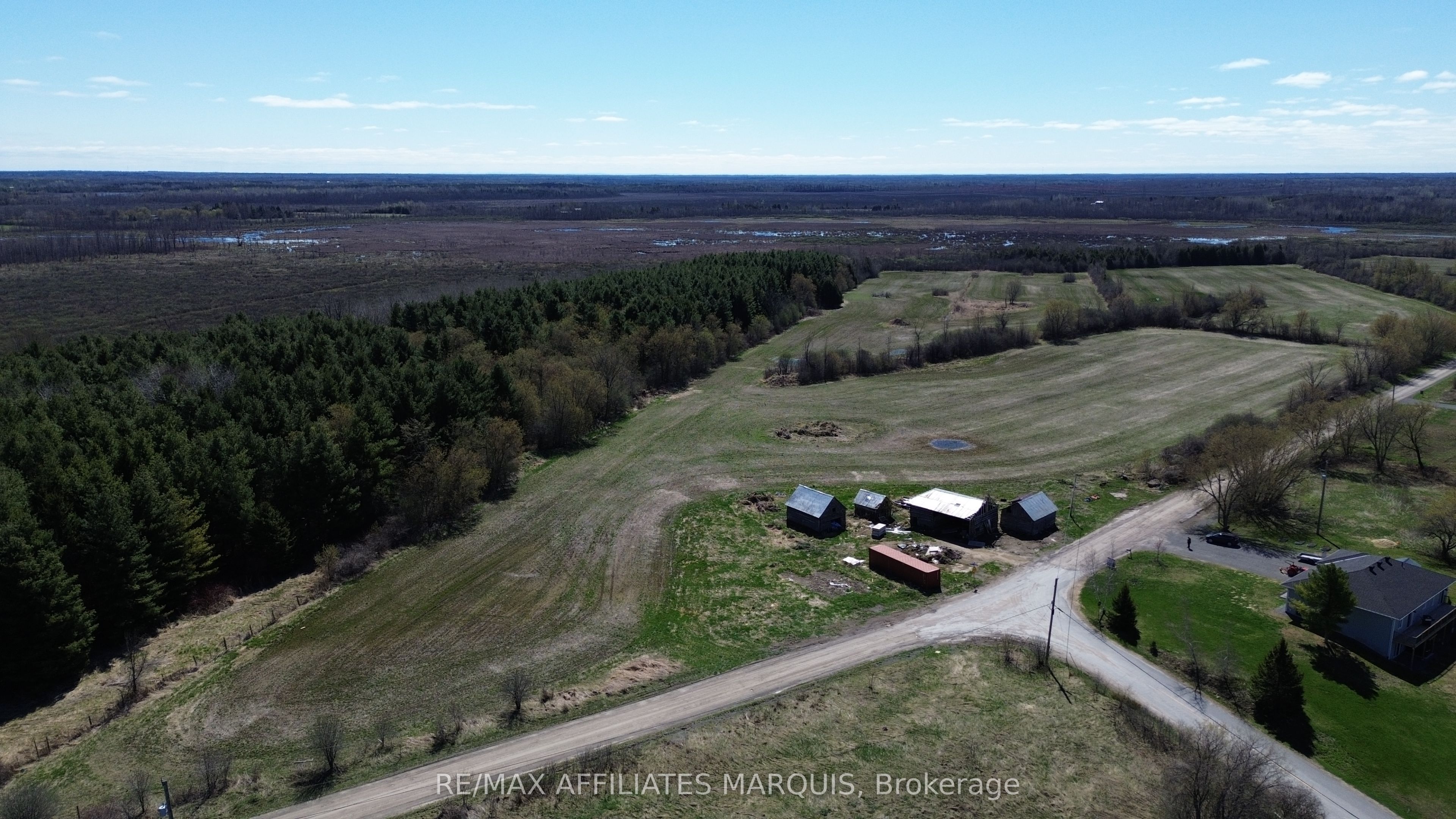 520 Pioneer Road, Merrickville-Wolford, ON K0G 1N0 photo 2