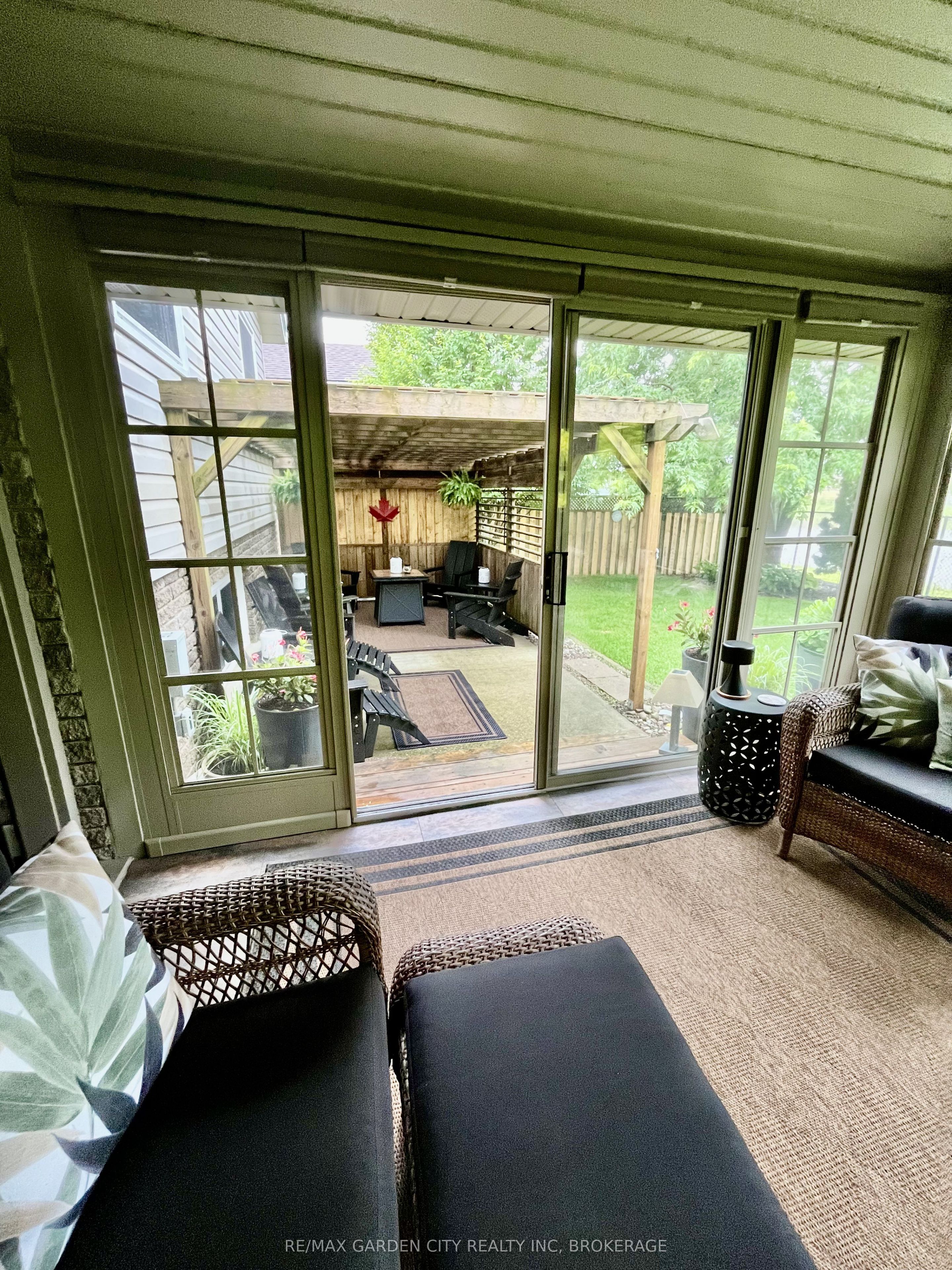 7059 Parkside Road, Niagara Falls, ON L2H 3L6 photo 5
