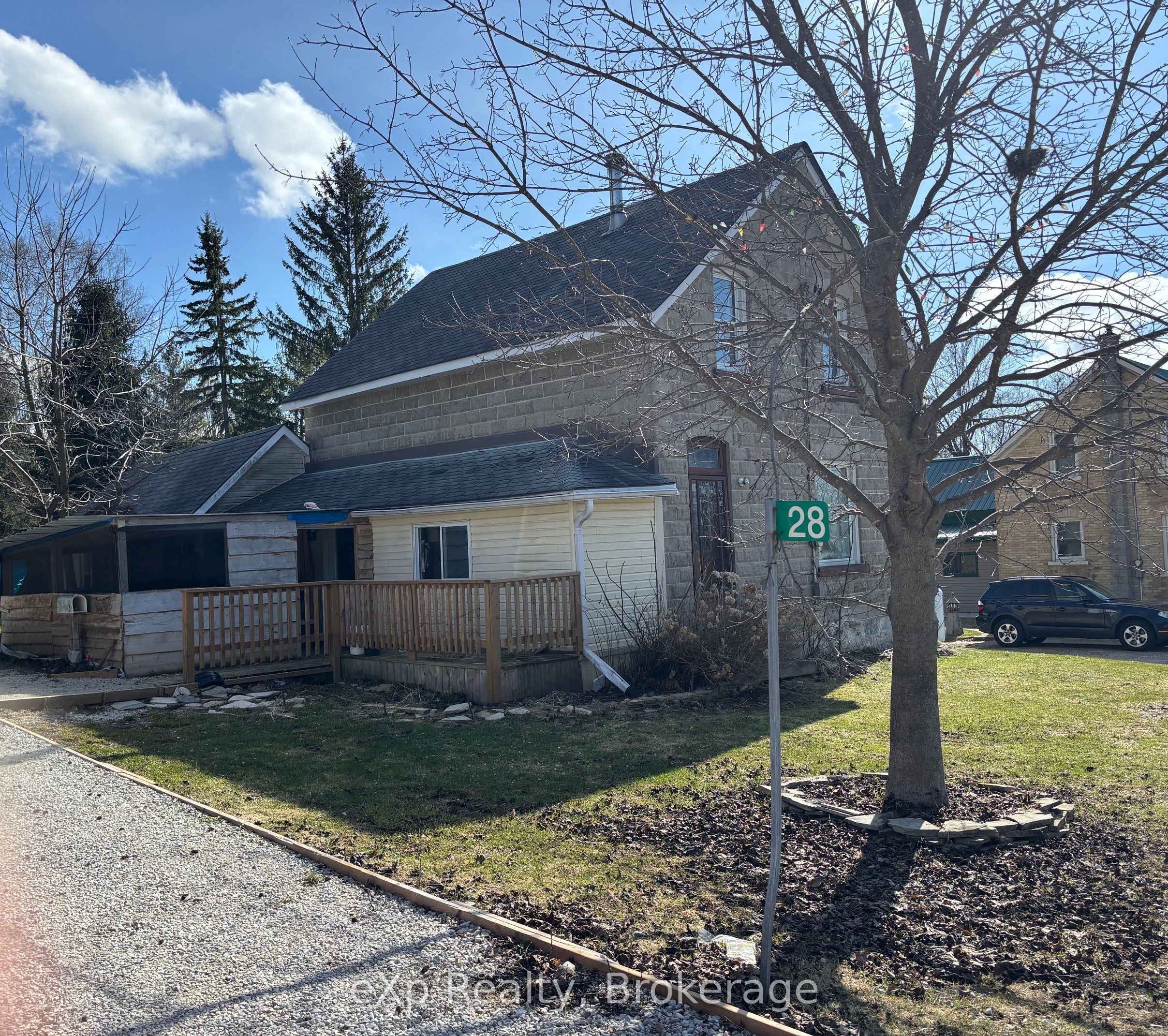 28 Queen Street W, Brockton, ON N0G 1S0 photo 3