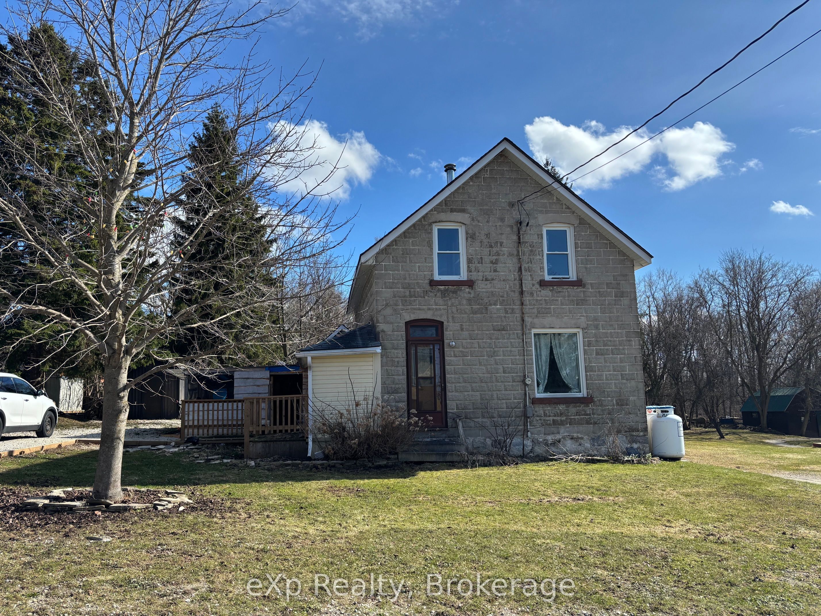 28 Queen Street W, Brockton, ON N0G 1S0 photo 5