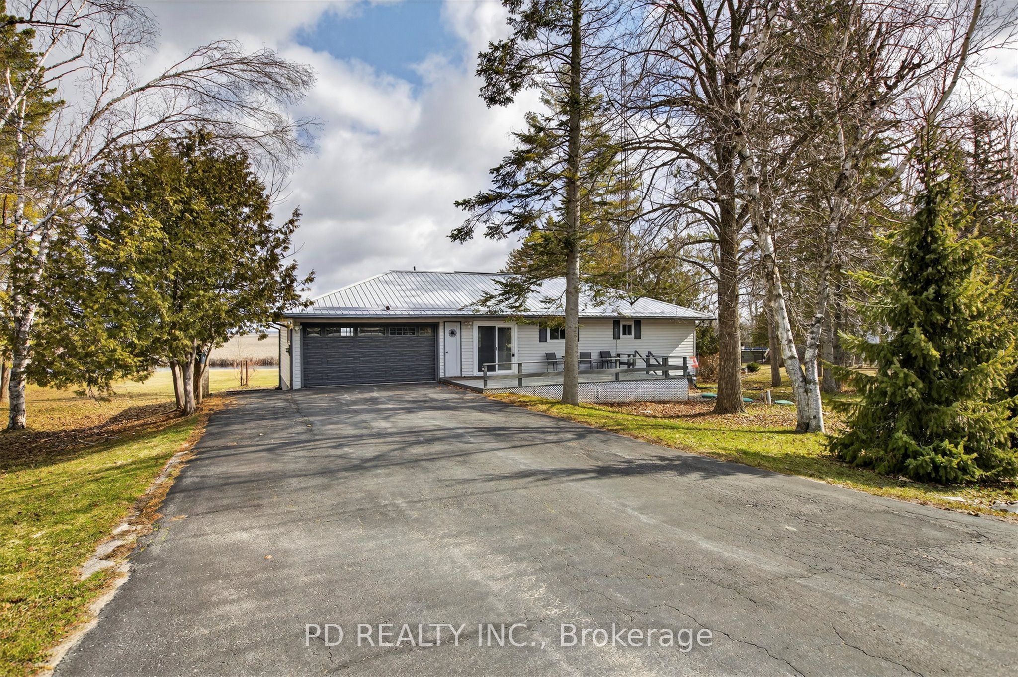 200 Charlore Park Drive, Kawartha Lakes, ON K0L 2W0 photo 5