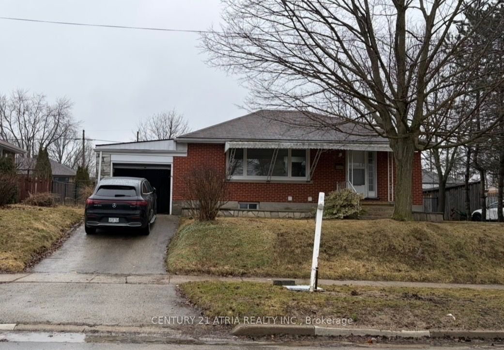 13 Ridgewood Avenue Upper, Guelph, ON N1H 6C3