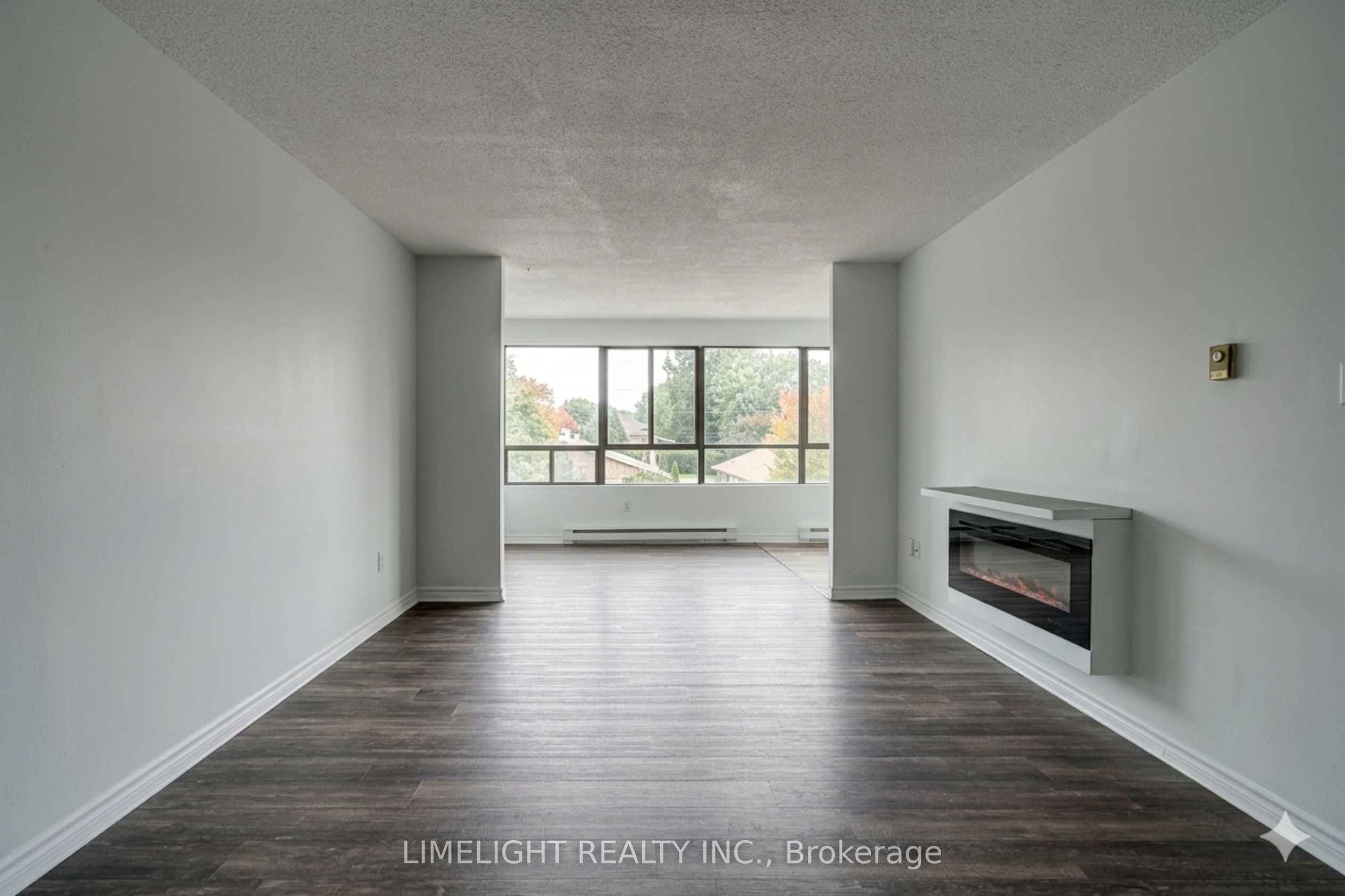 135 Base Line Road W 308, London South, ON N6J 4W4 photo 3
