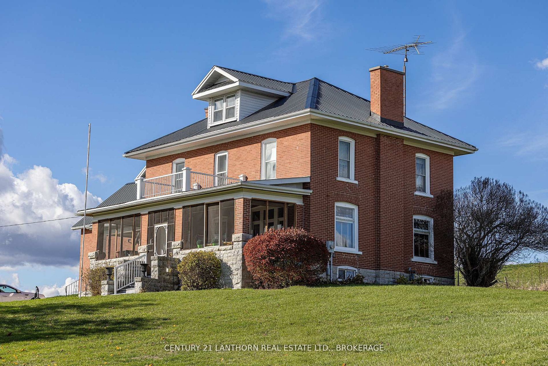 530 Main Street, Stone Mills, ON K0K 2S0
