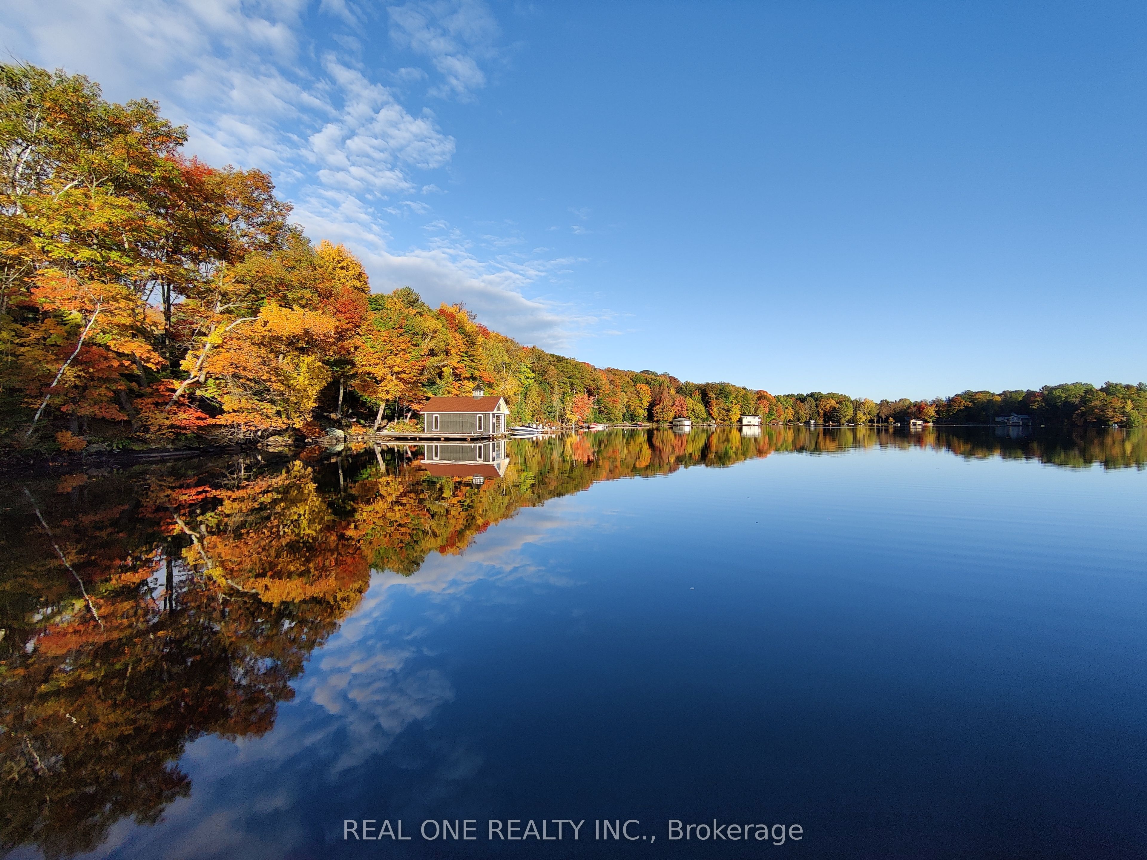 1 Muskoka Estates Road, Muskoka Lakes, ON P0B 1J0 photo 4