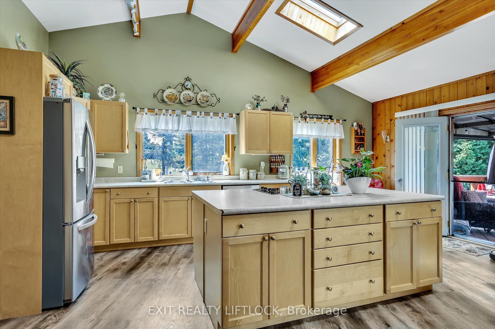 25 Balsam Road, Kawartha Lakes, ON K9V 4R6 photo 5
