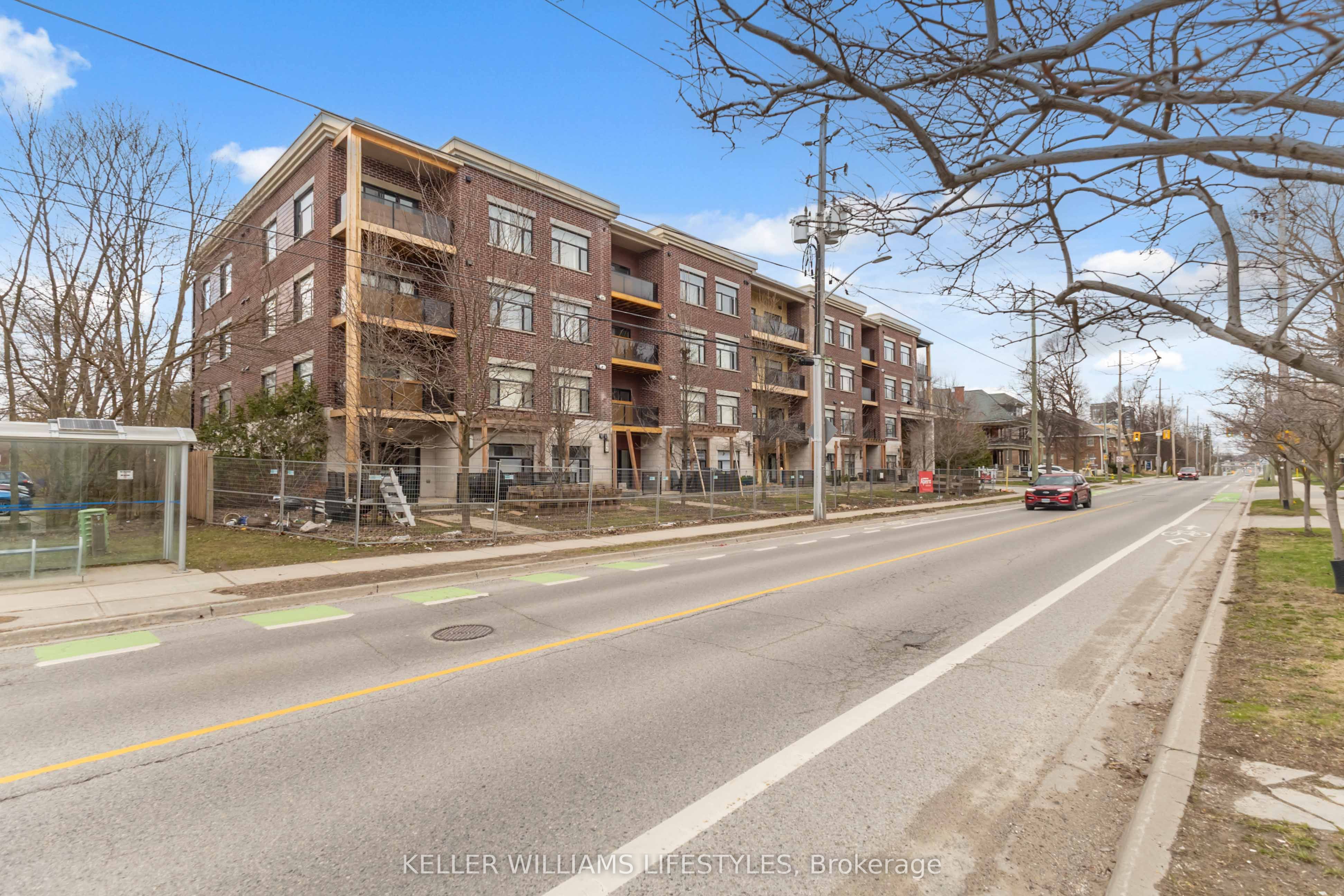 89 RIDOUT Street S 305, London South, ON N6C 3X2 photo 4