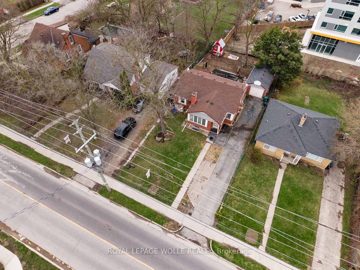 291 Albert Street, Waterloo, ON N2L 3T9 photo 5