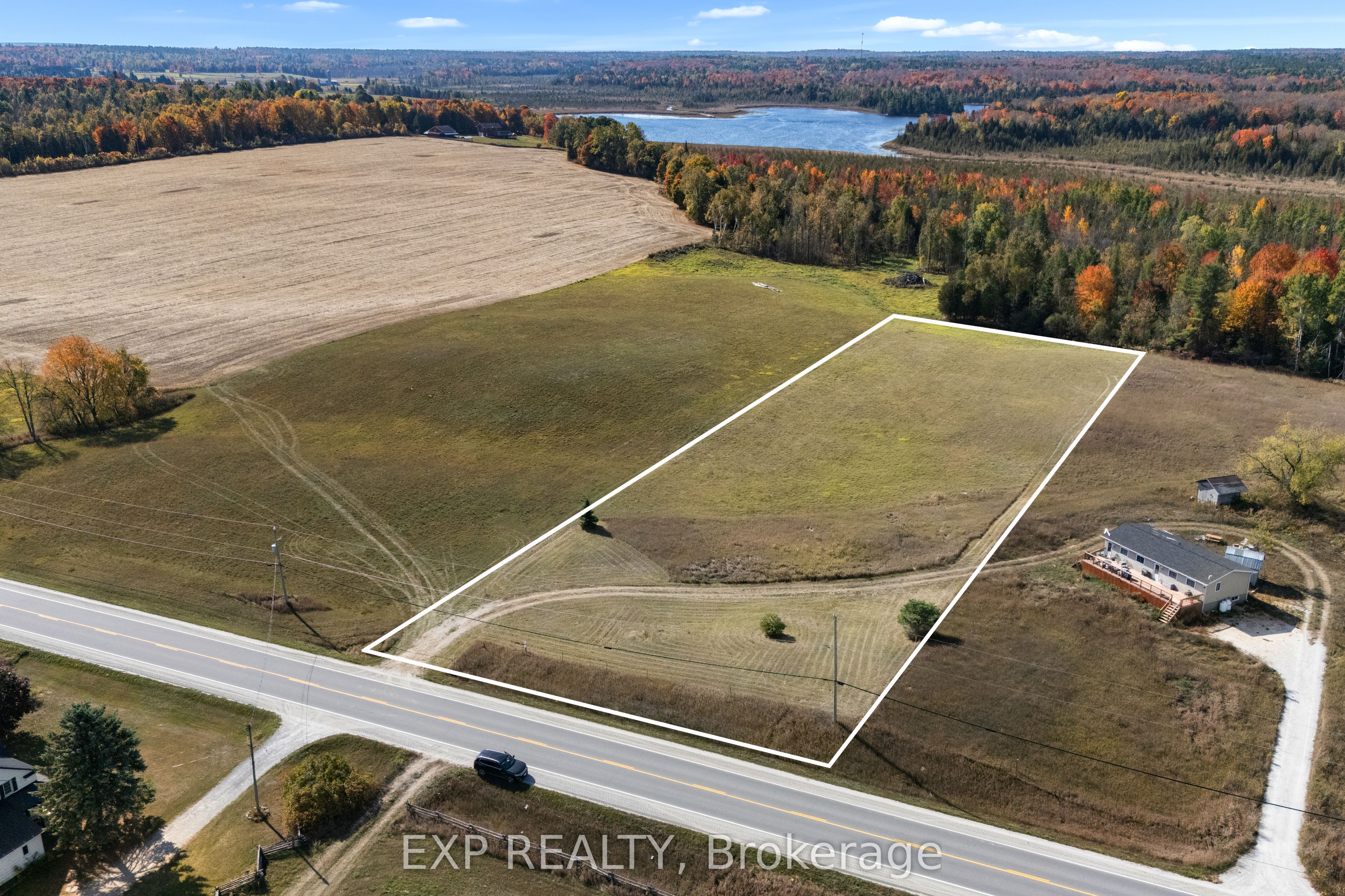 5359 Highway 511 Highway, Lanark Highlands, ON K0G 1K0 photo 2