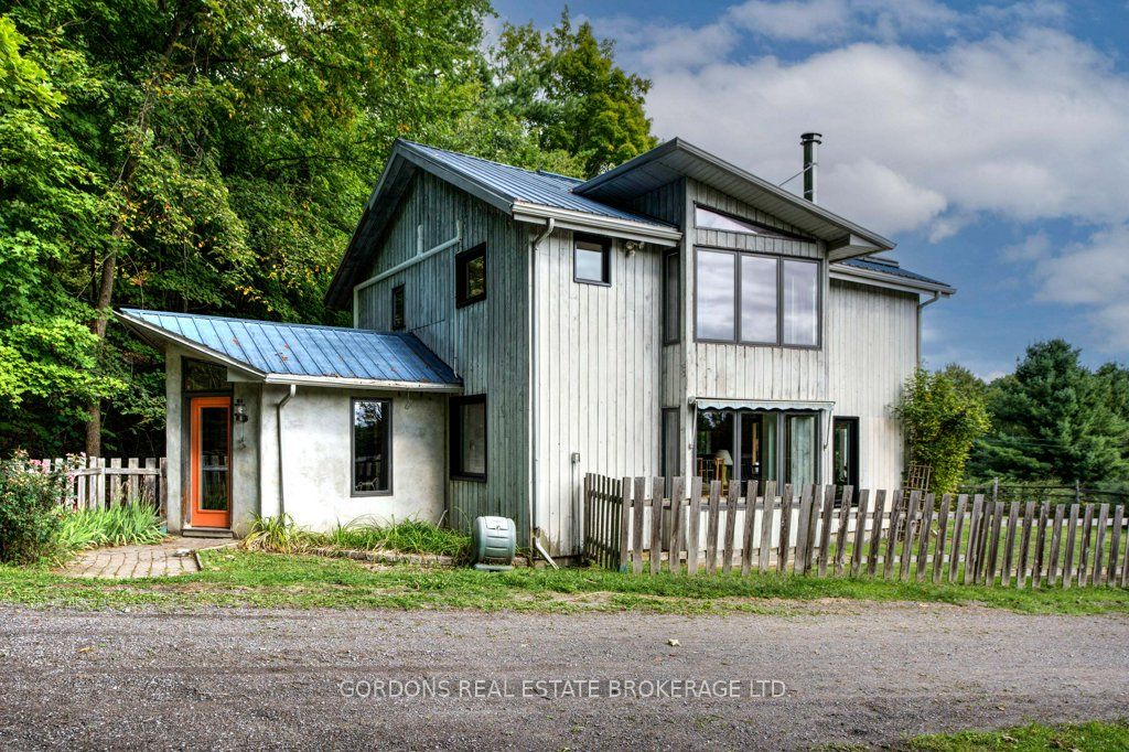 1084 Moon Road, Frontenac, ON K0H 1T0 photo 3