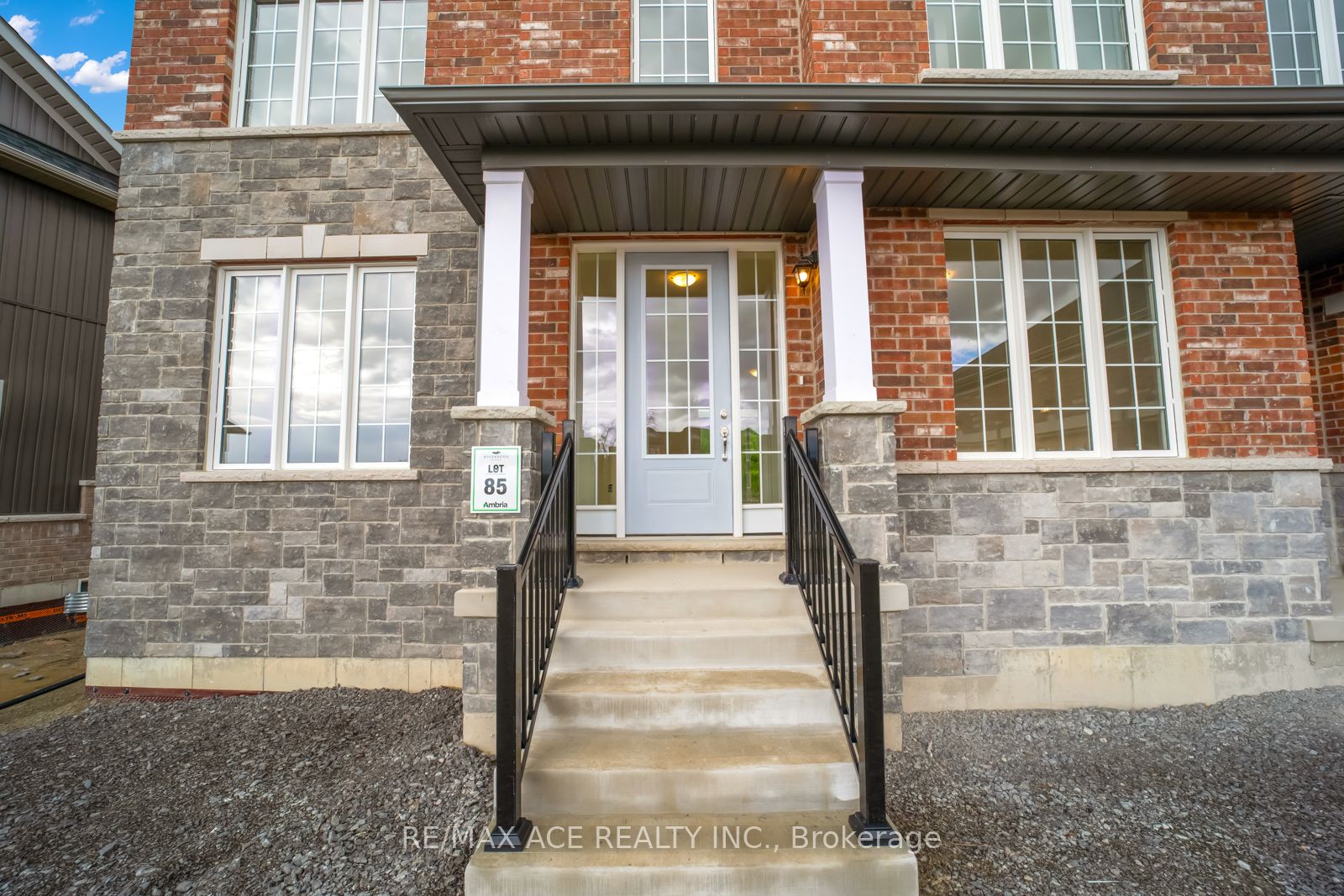81 Golden Meadows Drive, Otonabee-South Monaghan, ON K9J 6Y3 photo 2