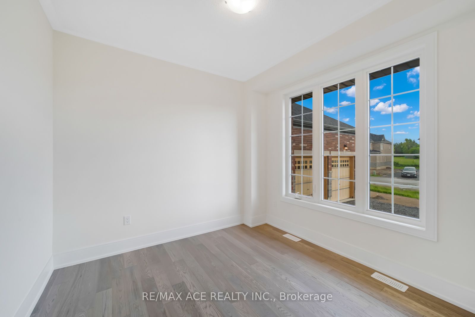 81 Golden Meadows Drive, Otonabee-South Monaghan, ON K9J 6Y3 photo 5