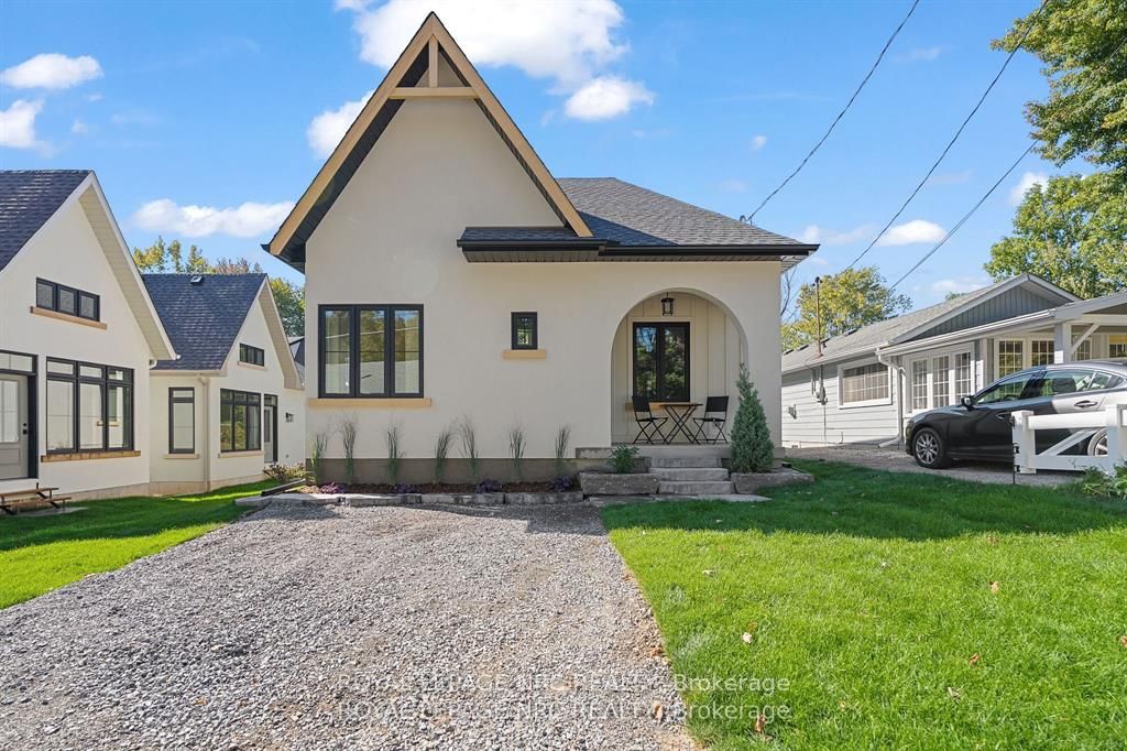 281 ELMWOOD Avenue, Fort Erie, ON L0S 1B0 photo 2