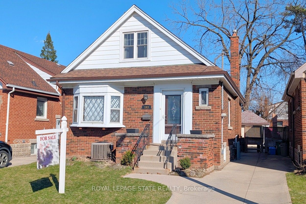 143 Huxley Avenue S, Hamilton, ON L8K 2P9