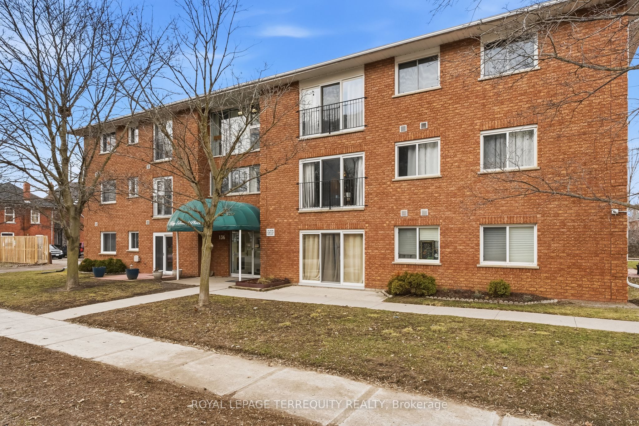 136 Ware Street N 307, Peterborough, ON K9J 2B8 photo 4
