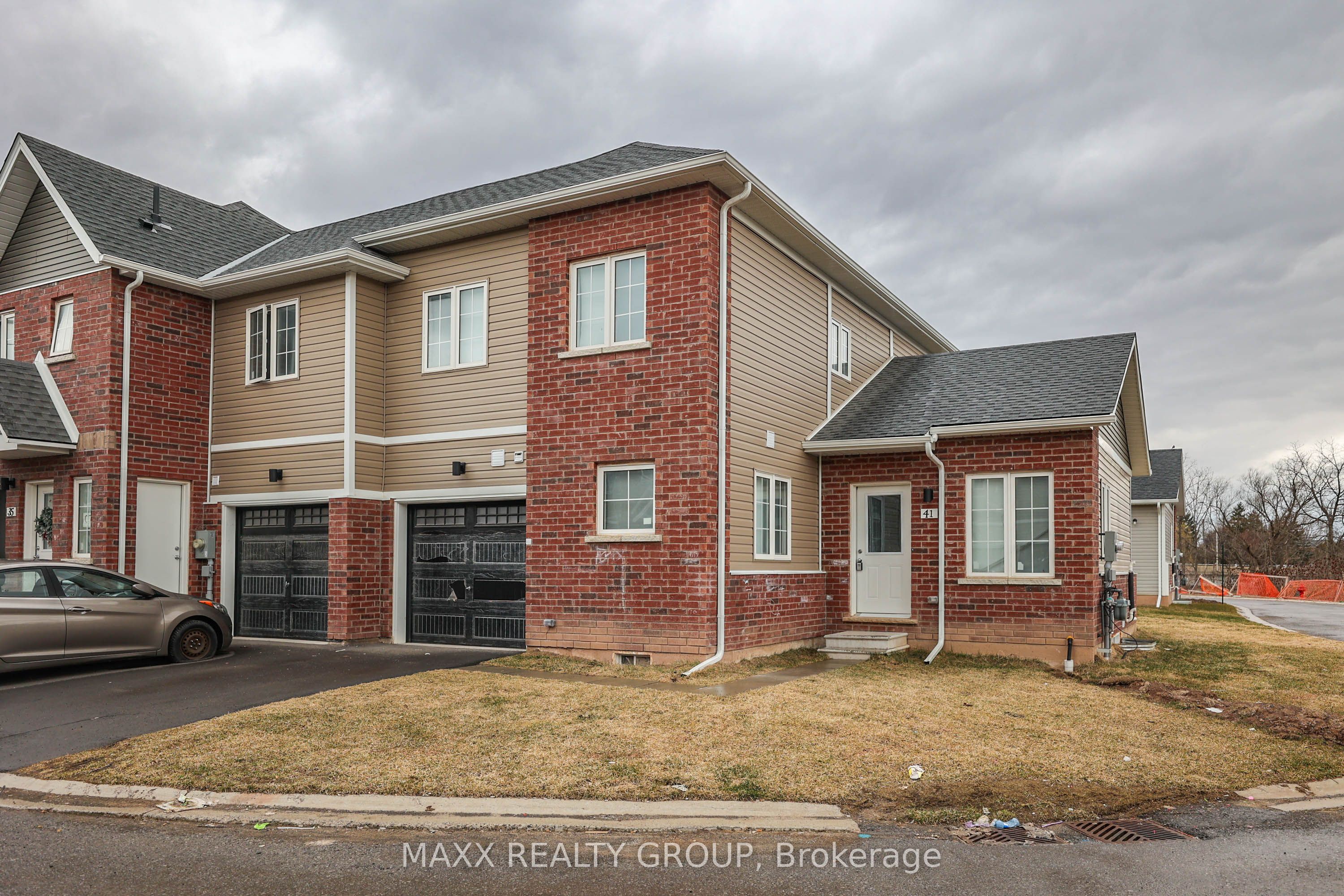 41 Waterleaf Trail 28, Welland, ON L3C 0H6