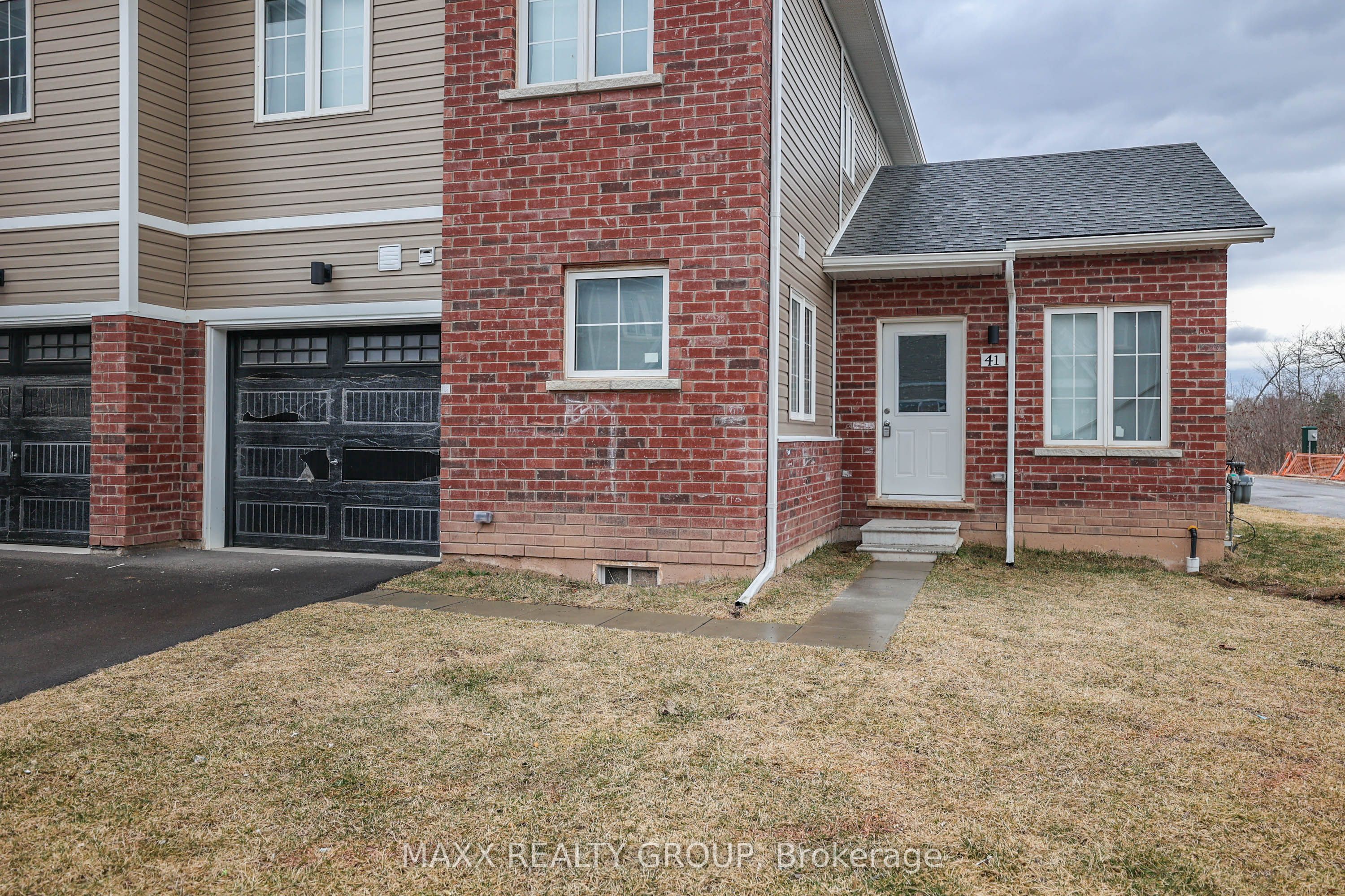 41 Waterleaf Trail 28, Welland, ON L3C 0H6 photo 3