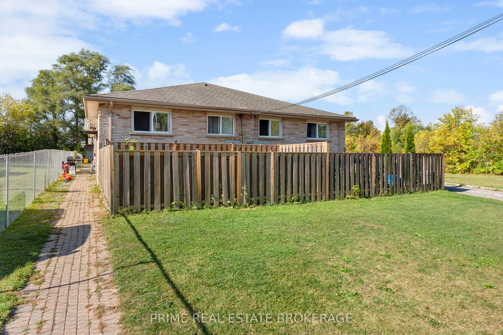 231 Greenwood Avenue, London South, ON N6J 3G5 photo 2