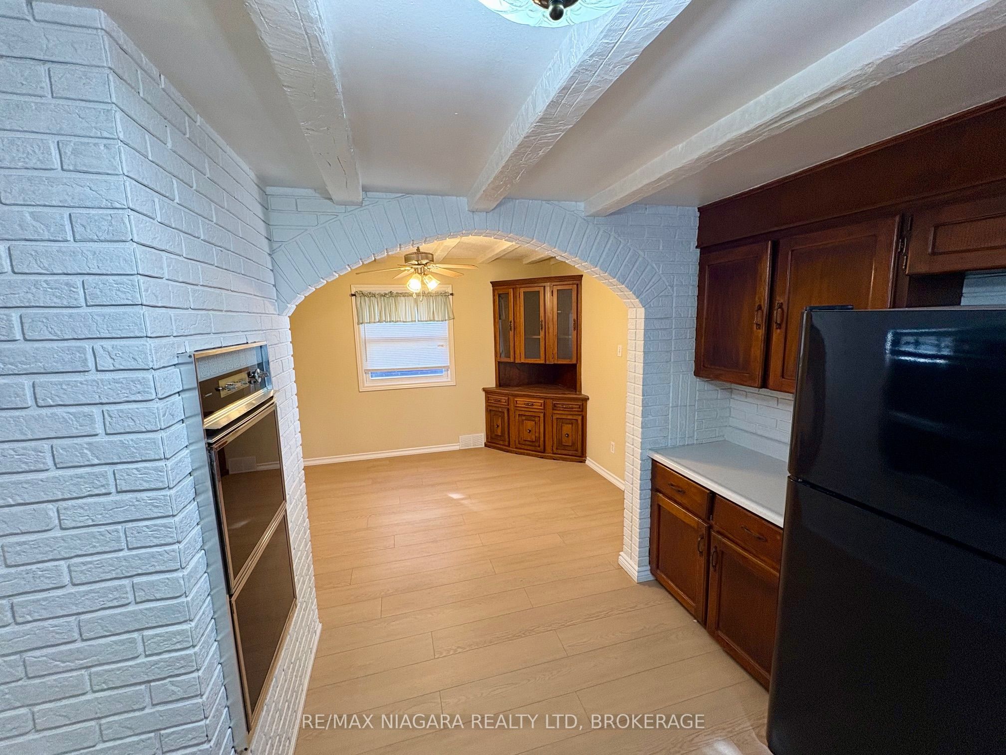 5371 Huron Street, Niagara Falls, ON L2E 2K5 photo 5