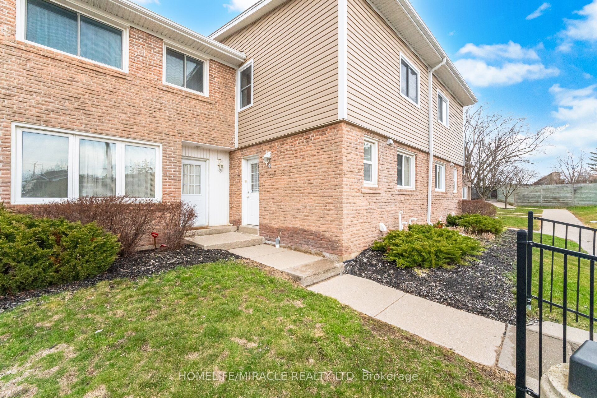 50 Westmount Road, Kitchener, ON N2M 1R5