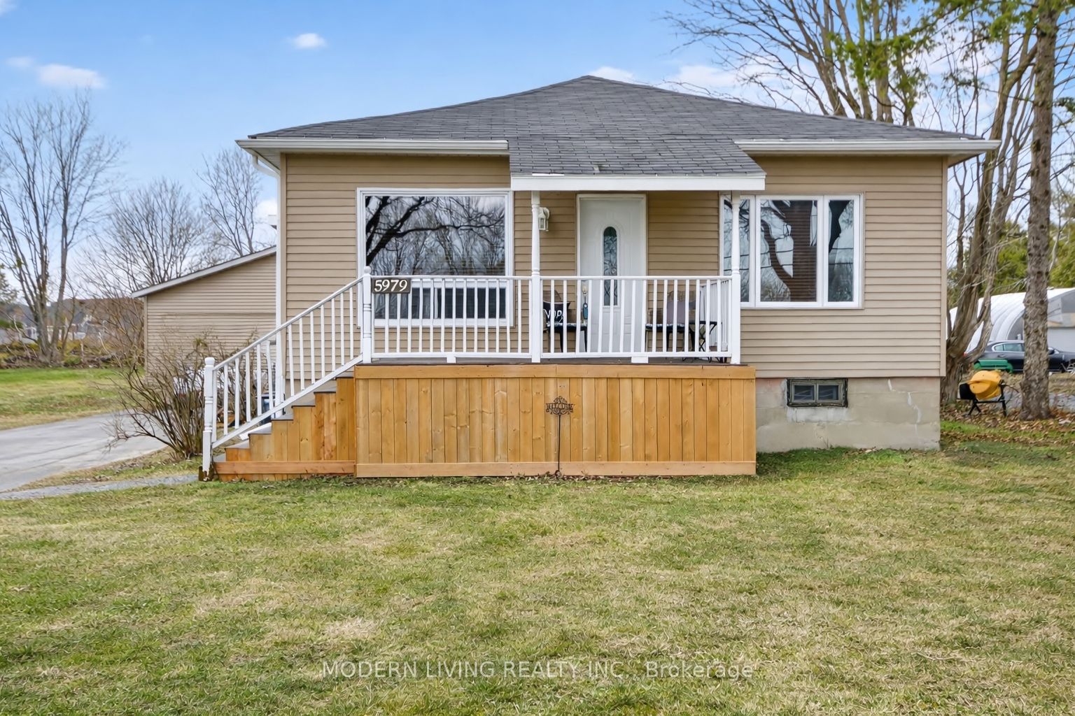 5979 Perth Street SE, Stittsville - Munster - Richmond, ON K0A 2Z0