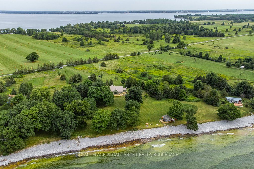 395 Nine Mile Point Road, Frontenac Islands, ON K0H 2Y0 photo 2