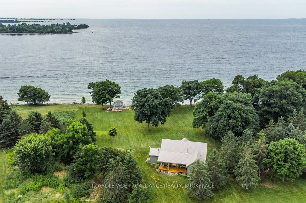 395 Nine Mile Point Road, Frontenac Islands, ON K0H 2Y0 photo 4