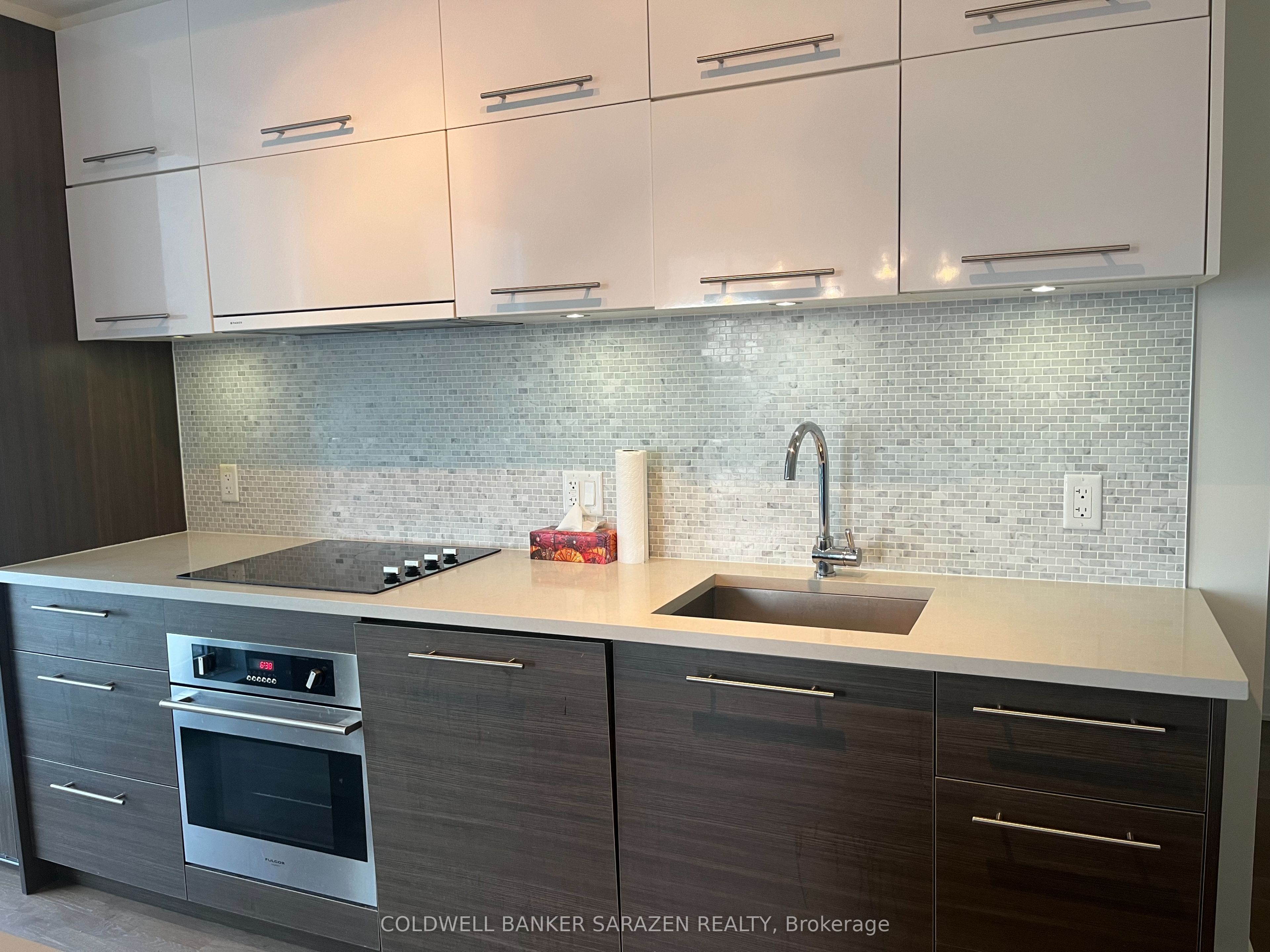 428 S Sparks Street 1501, Ottawa Centre, ON K1R 0B3 photo 5