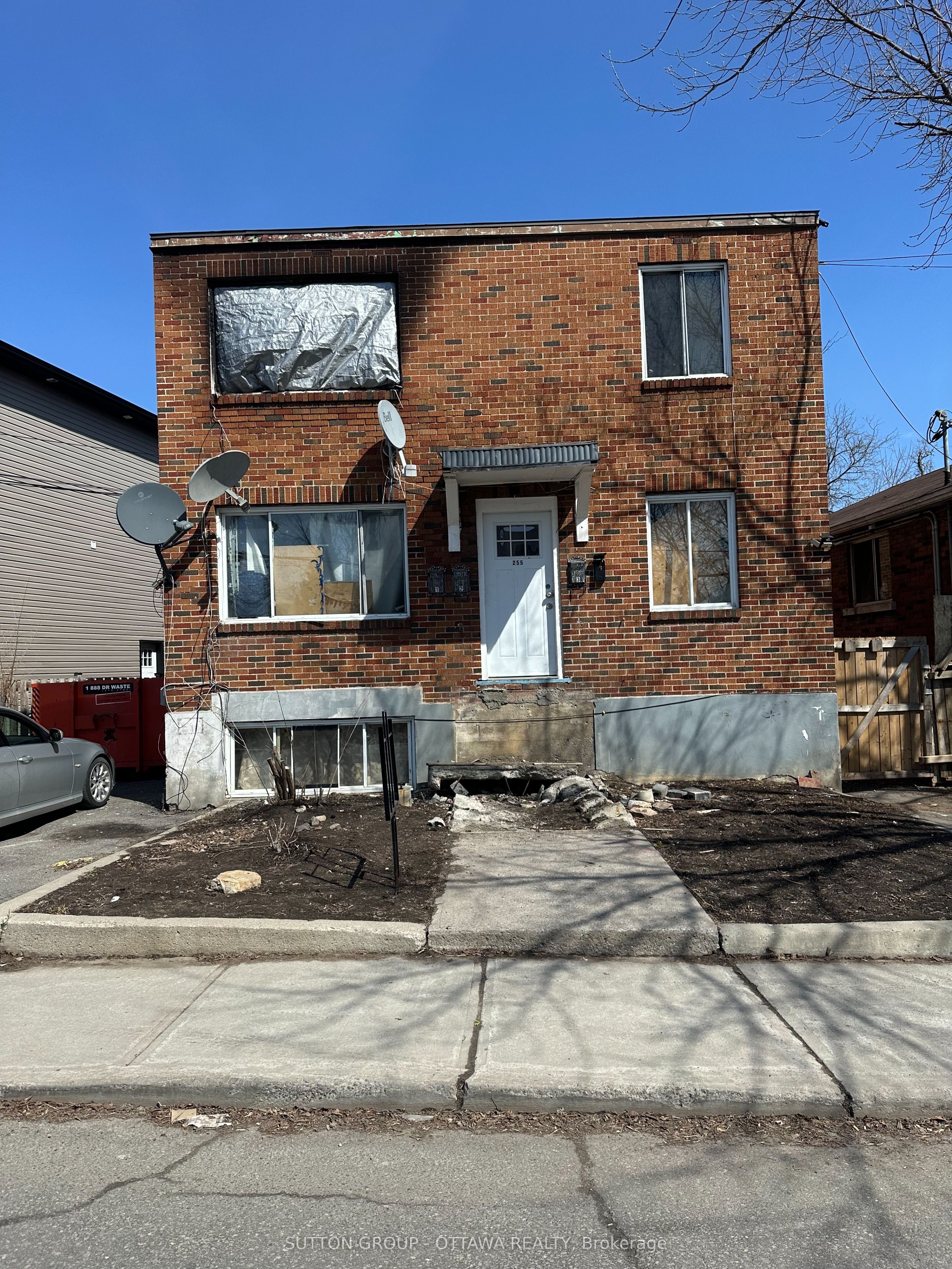 255 Granville Street, Vanier and Kingsview Park, ON K1L 6Z3 photo 2