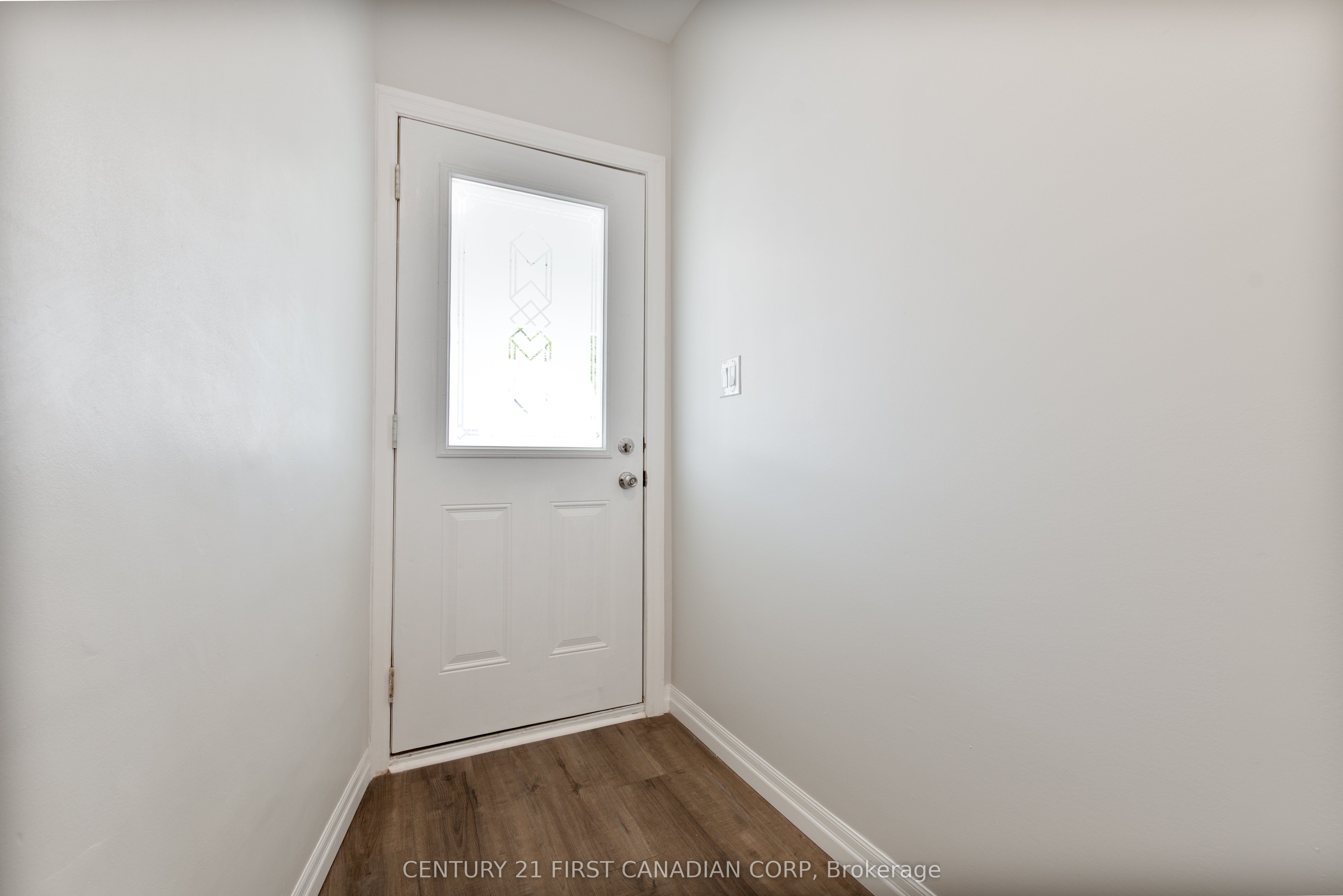 35 Inkerman Street Main, St. Thomas, ON N5P 3E9 photo 3