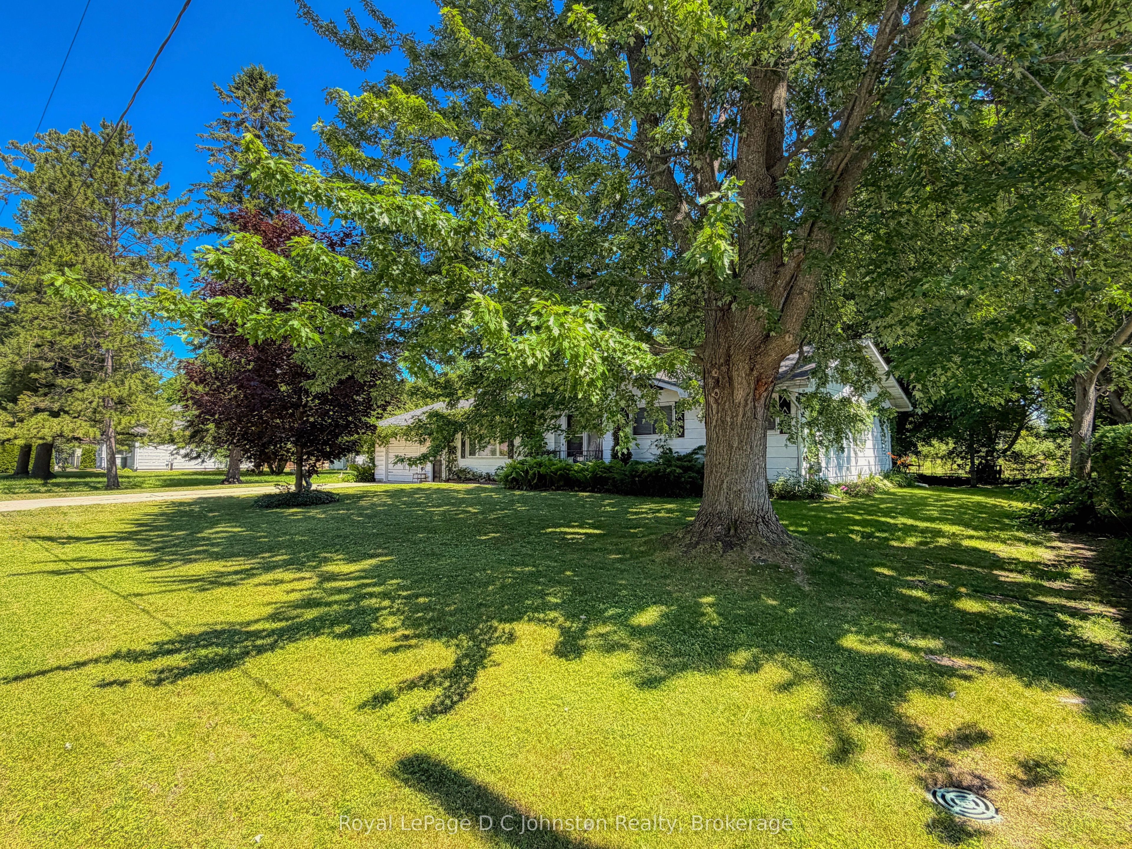 121 Edward Street, Saugeen Shores, ON N0H 2L0 photo 5