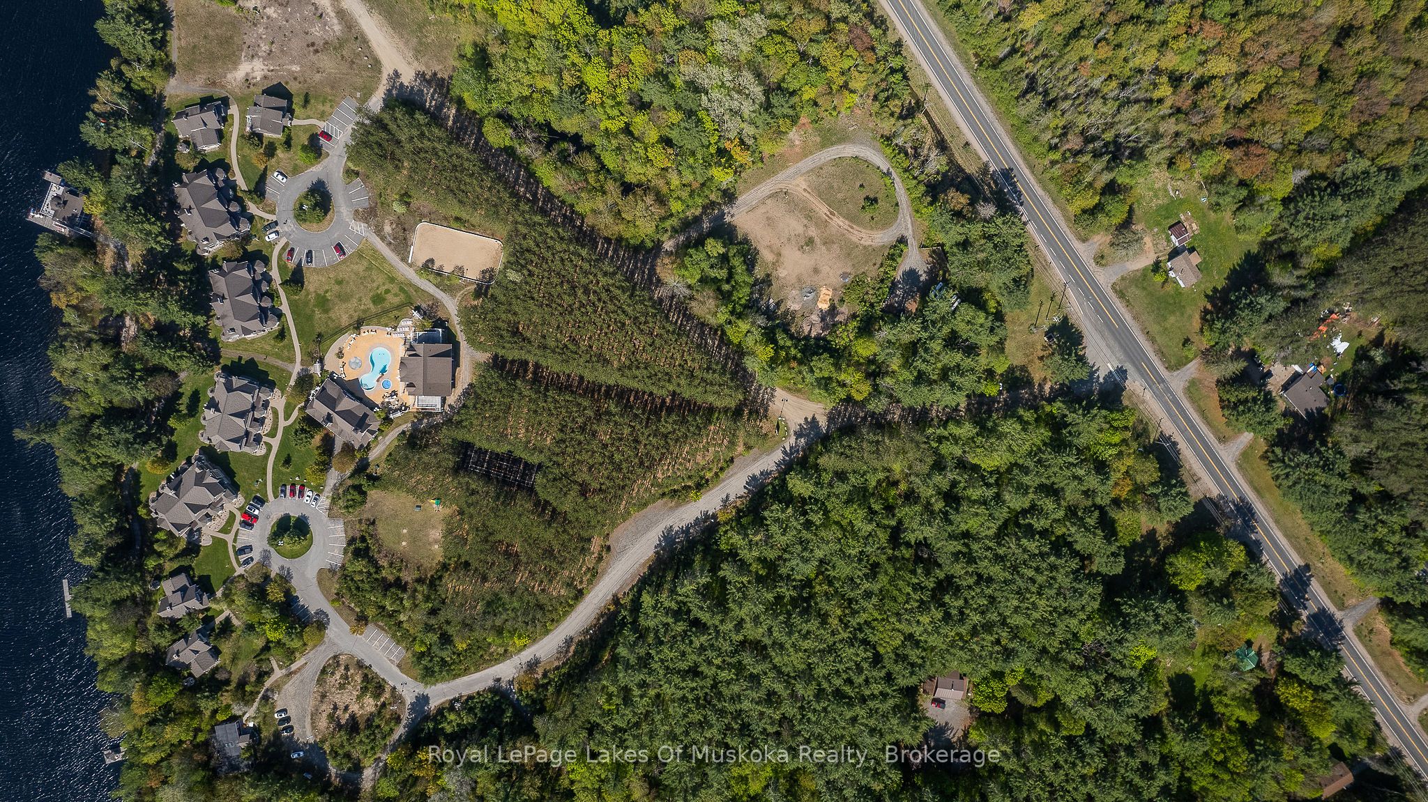 1020 Birch Glen Road Villa 1  Week 9, Lake of Bays, ON P0B 1A0 photo 3