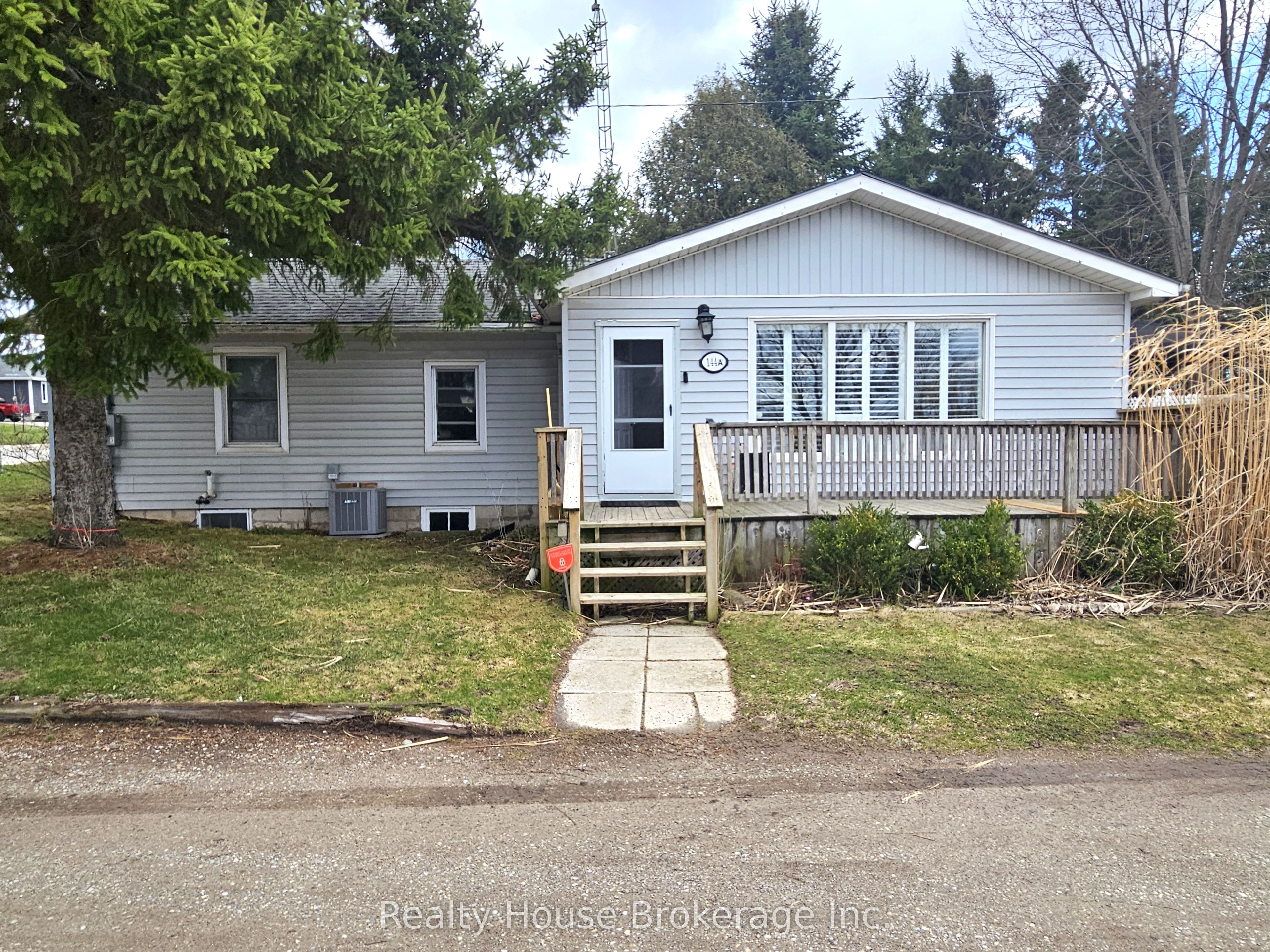 144 Whiting Street, Ingersoll, ON N5C 3B3