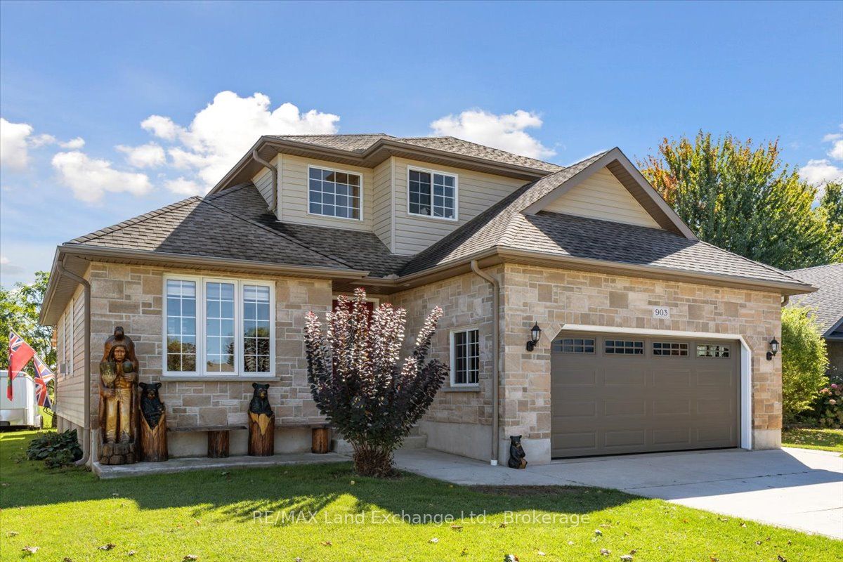 903 Highland Street, Saugeen Shores, ON N0H 2C2 photo 3