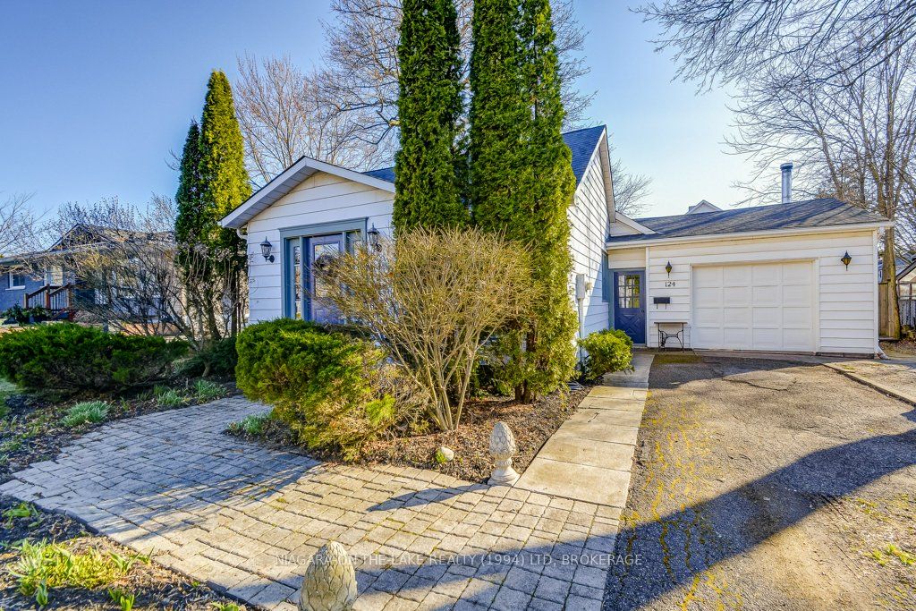 124 Mary Street, Niagara-on-the-Lake, ON L0S 1J0 photo 2