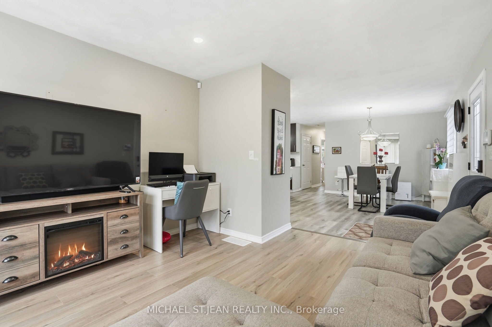 19B Dundas Street W, Brant, ON N3L 1E9 photo 4