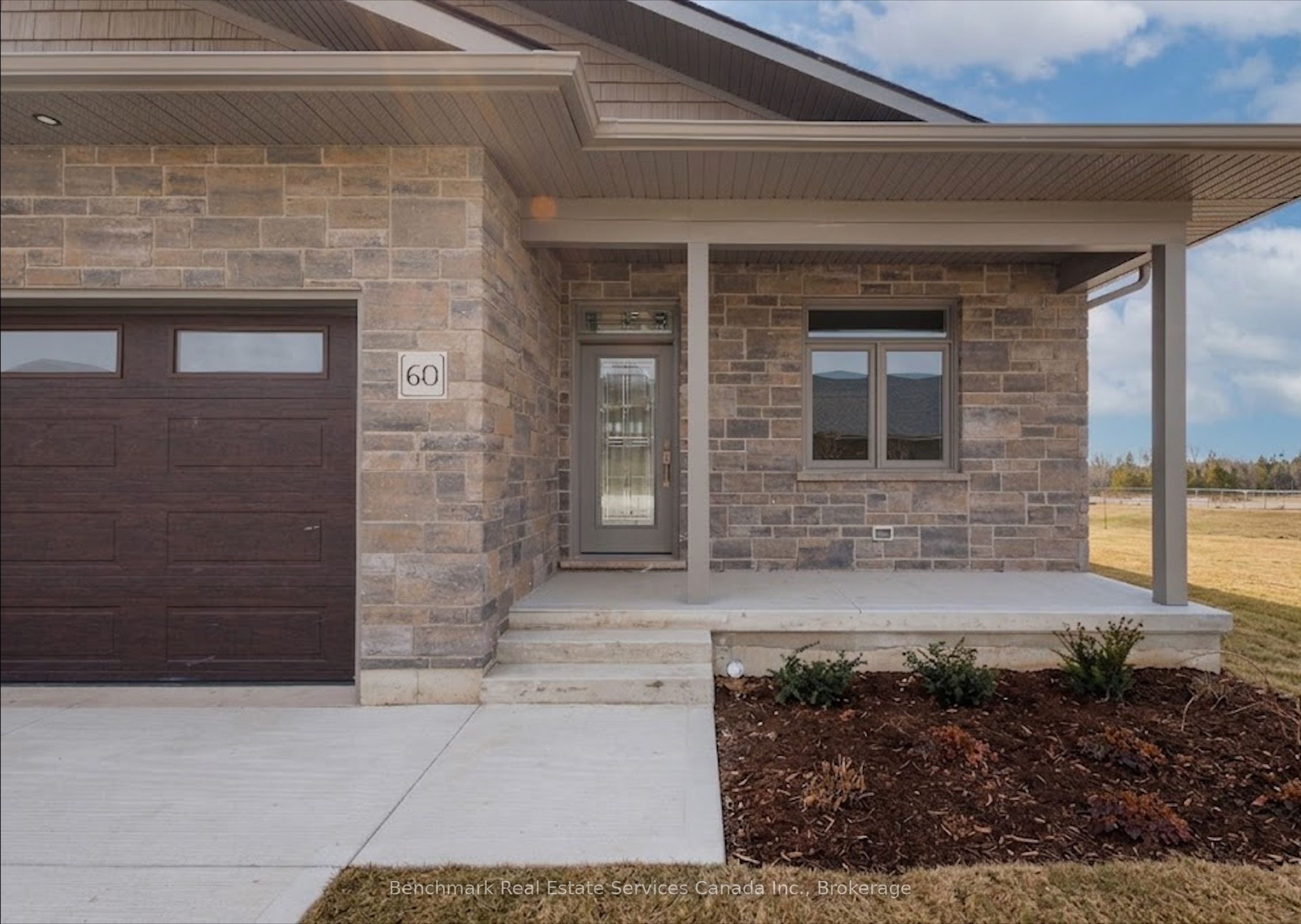 60 Cavalier Crescent, Huron-Kinloss, ON N0G 2R0 photo 2