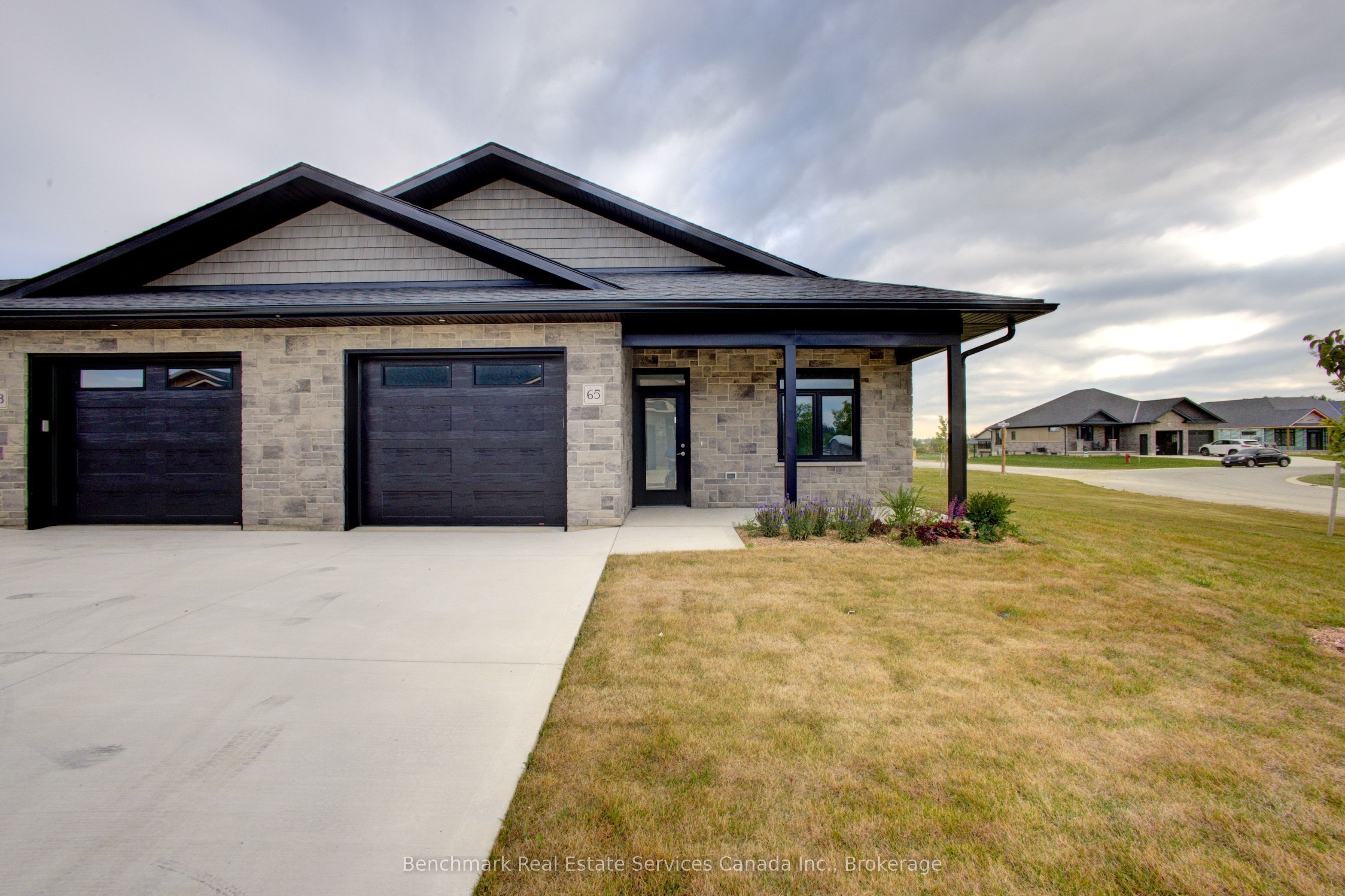 65 Cavalier Crescent, Huron-Kinloss, ON N0G 2R0 photo 4
