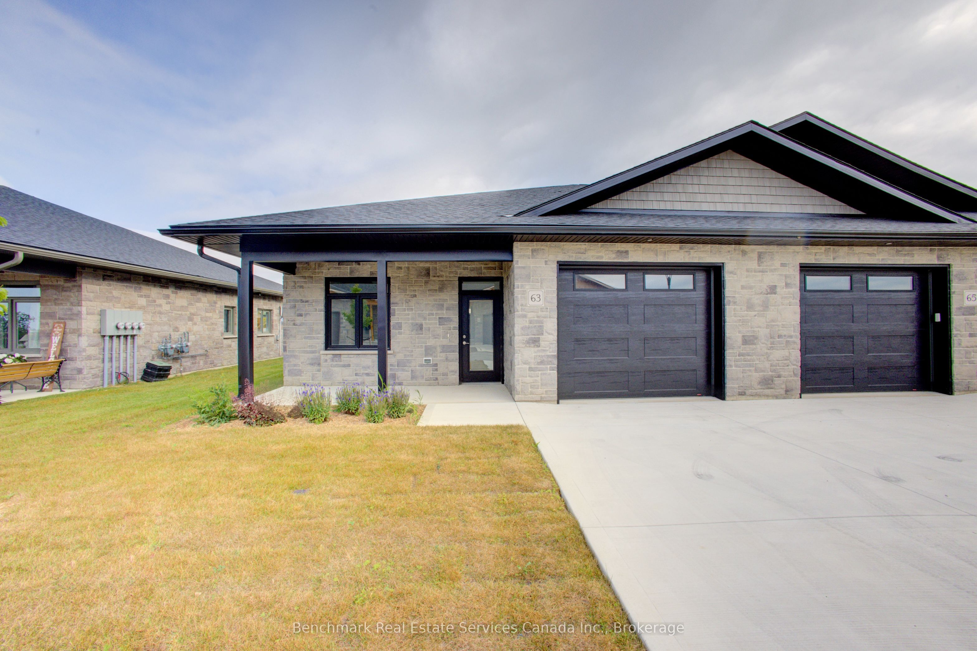 63 Cavalier Crescent, Huron-Kinloss, ON N0G 2R0 photo 2