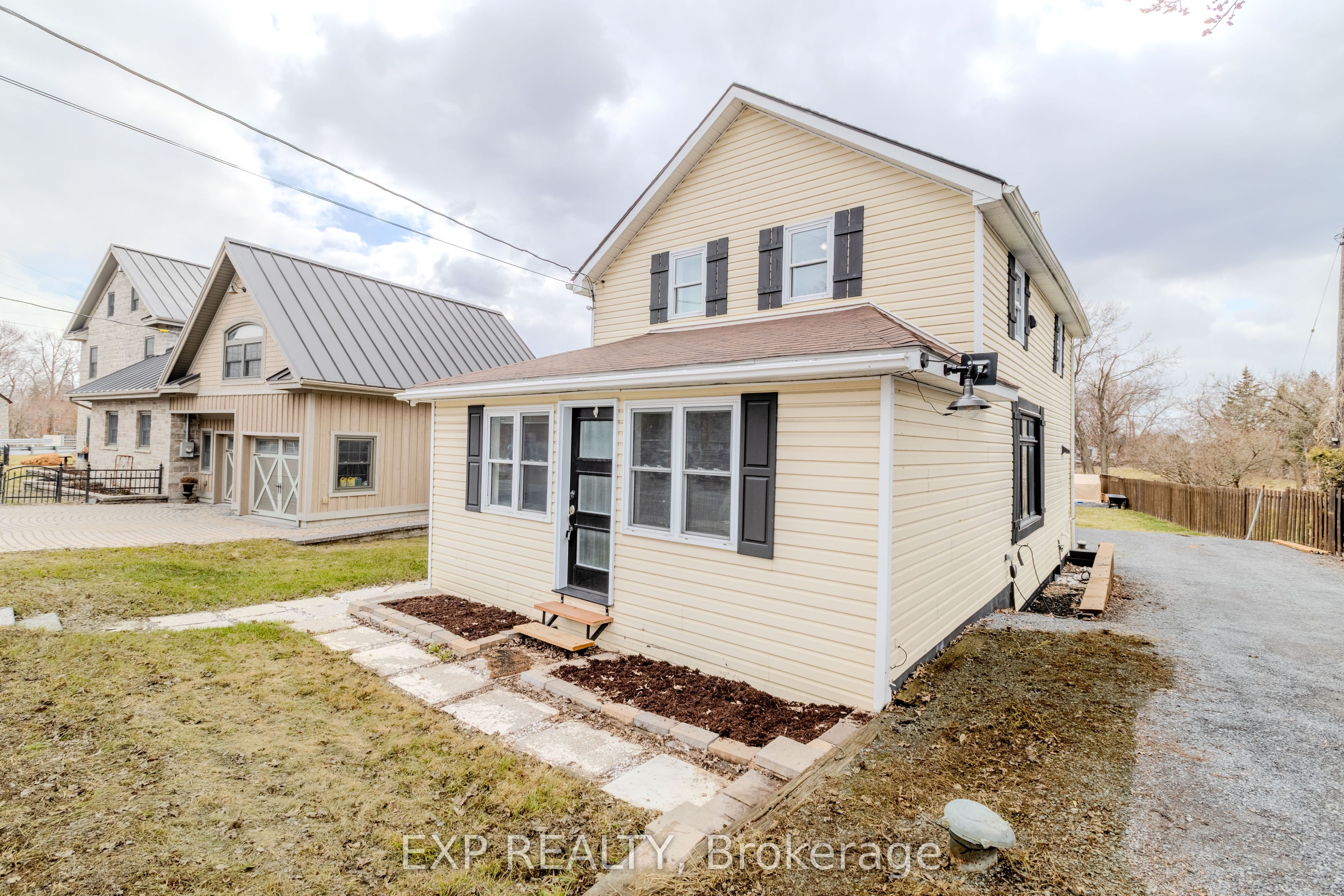 4872 County Rd 20 Road, South Glengarry, ON K0C 1S0 photo 2