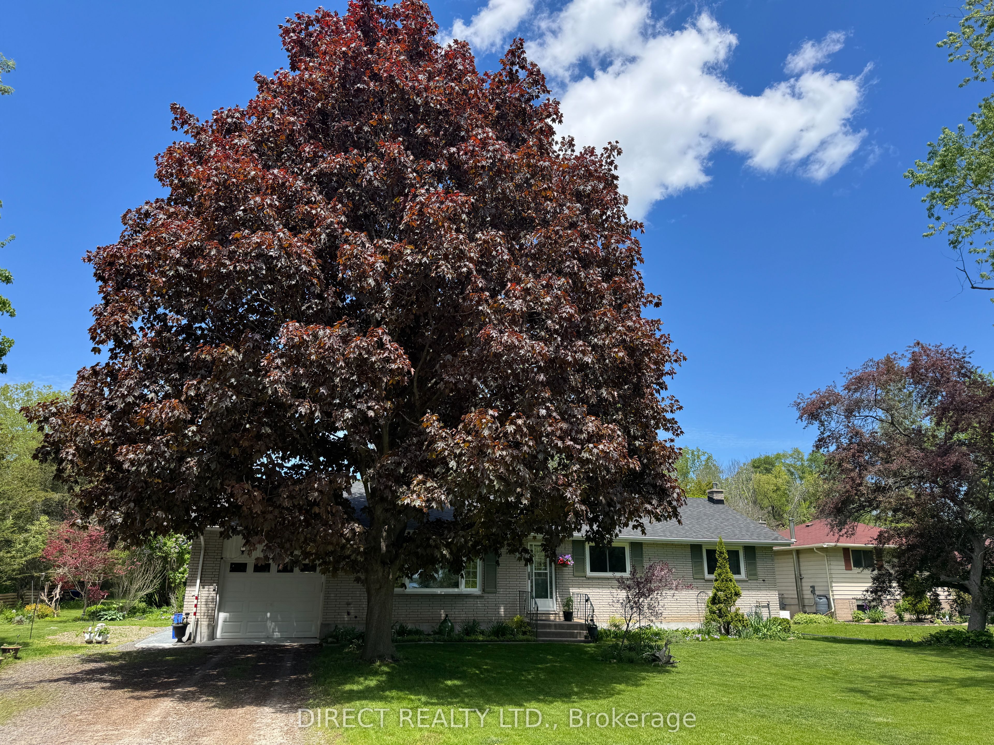 22498 Loyalist Parkway, Quinte West, ON K8V 5P5 photo 5