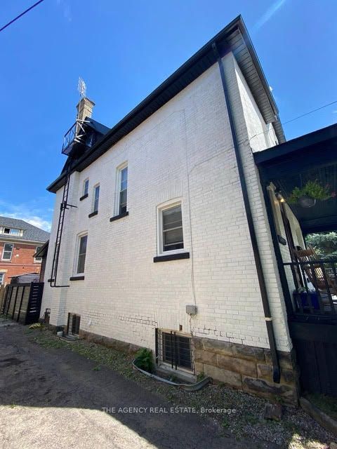 870 Queens Avenue, London East, ON N5W 3H6 photo 4