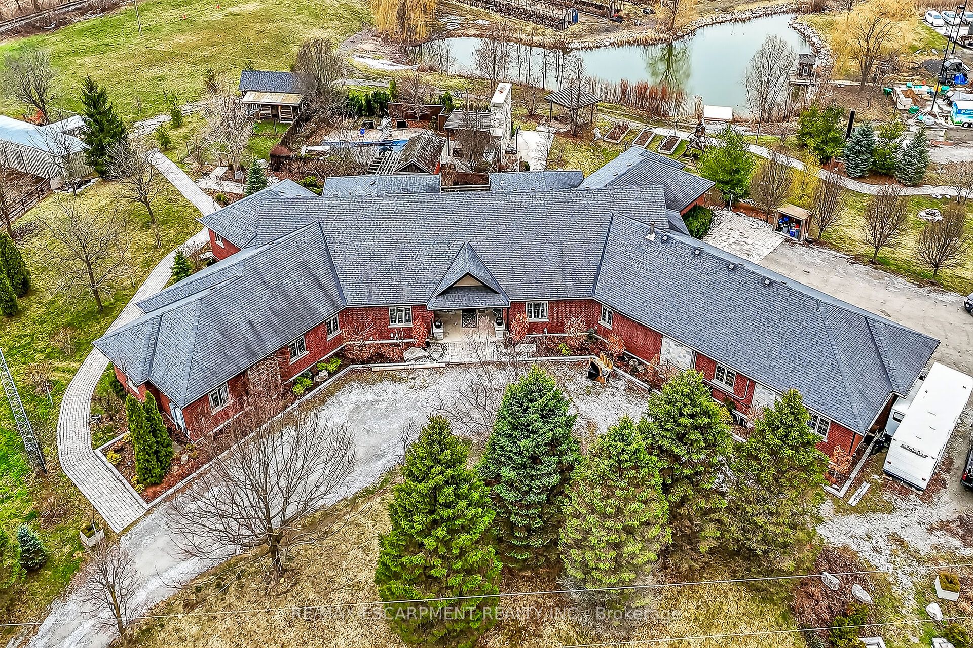 393 Old Onondaga Road E, Brant, ON N3T 5L4 photo 2
